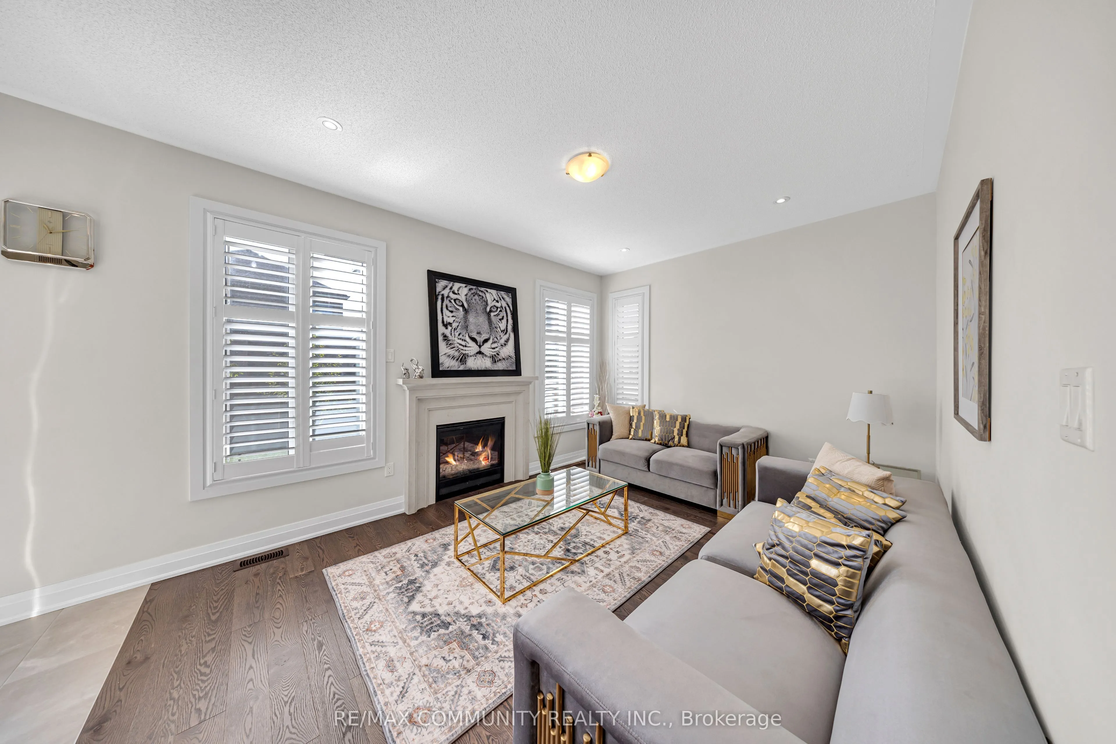 209 Castle Oaks Crossing