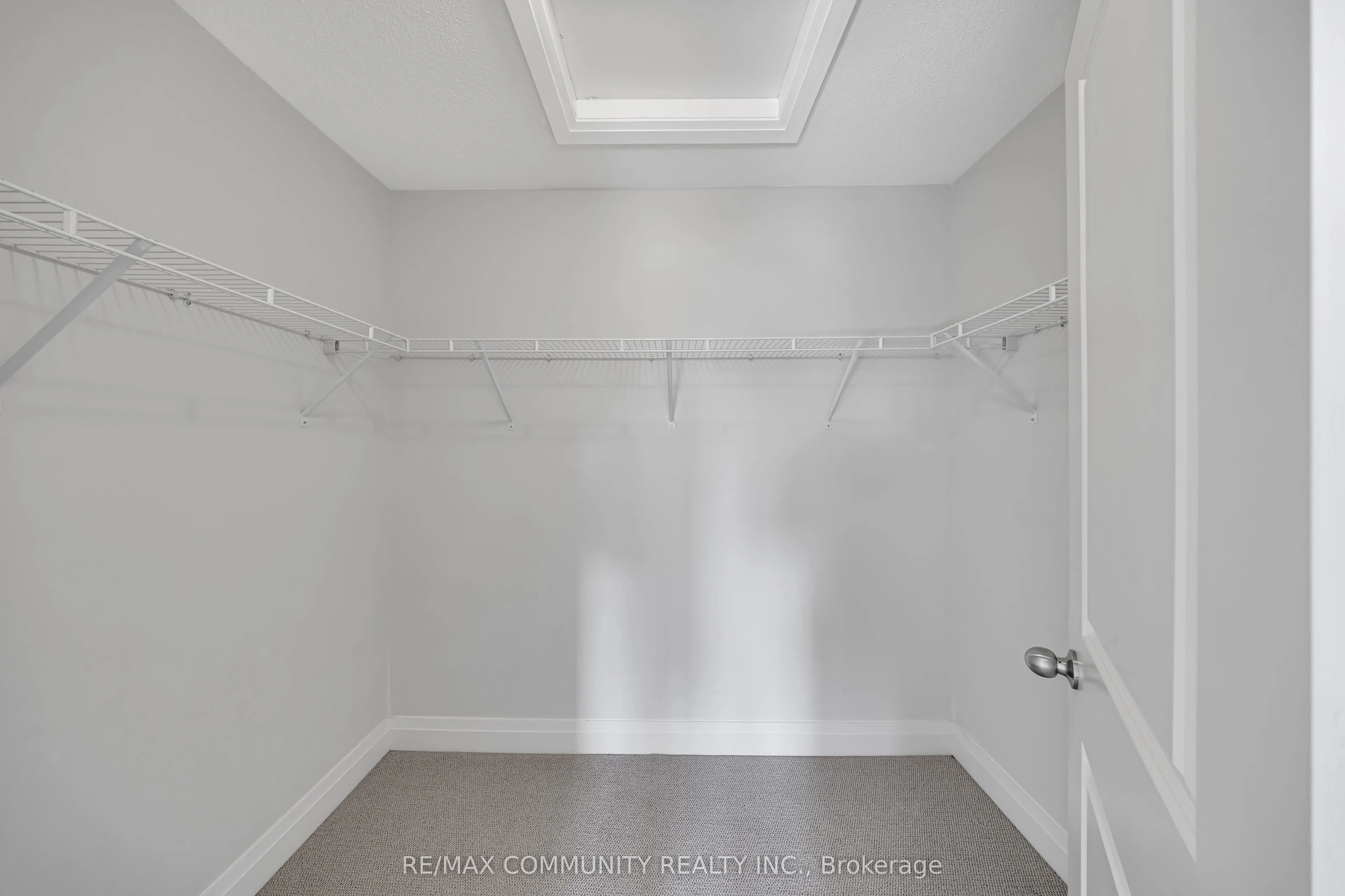 209 Castle Oaks Crossing