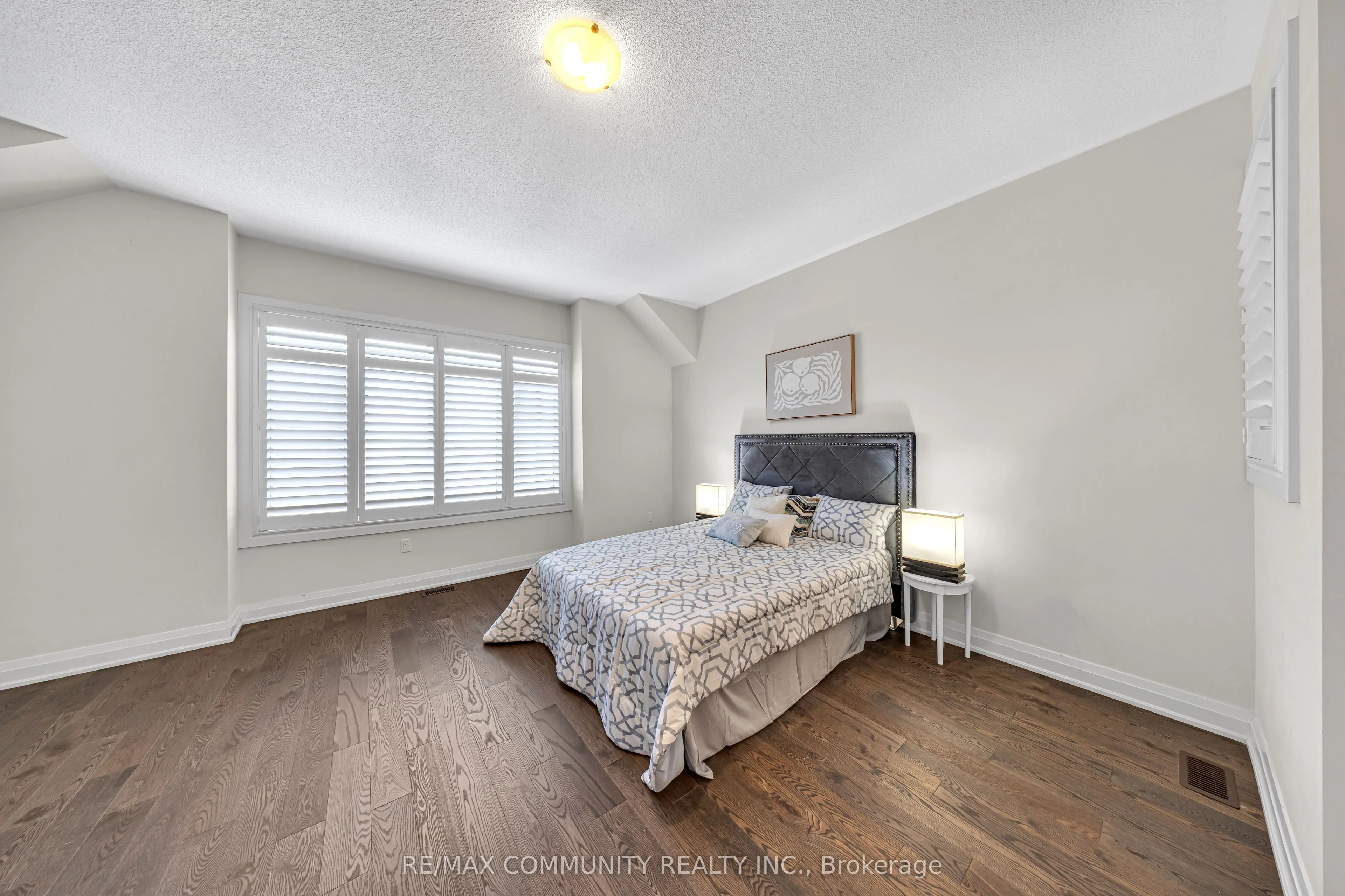 209 Castle Oaks Crossing