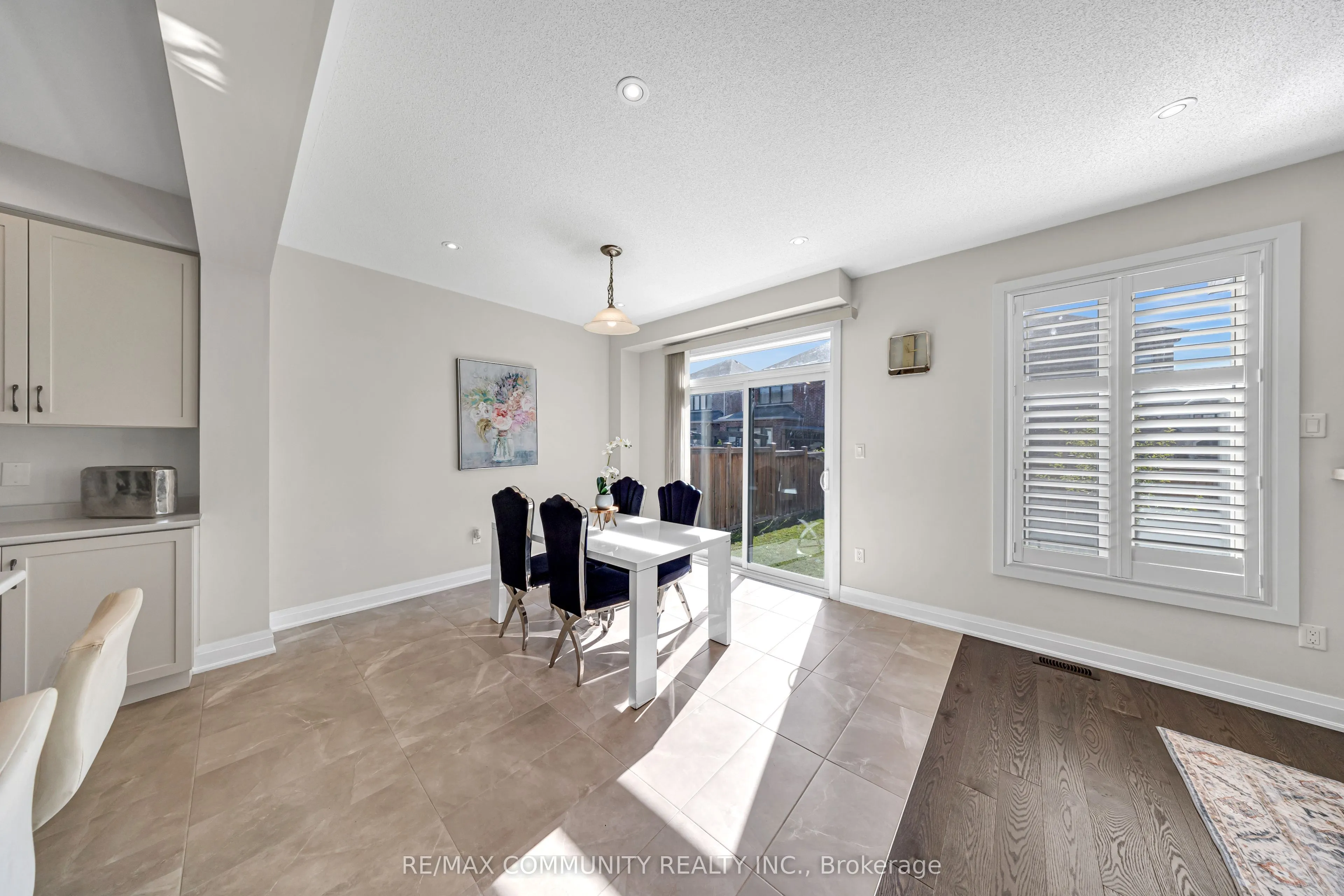 209 Castle Oaks Crossing