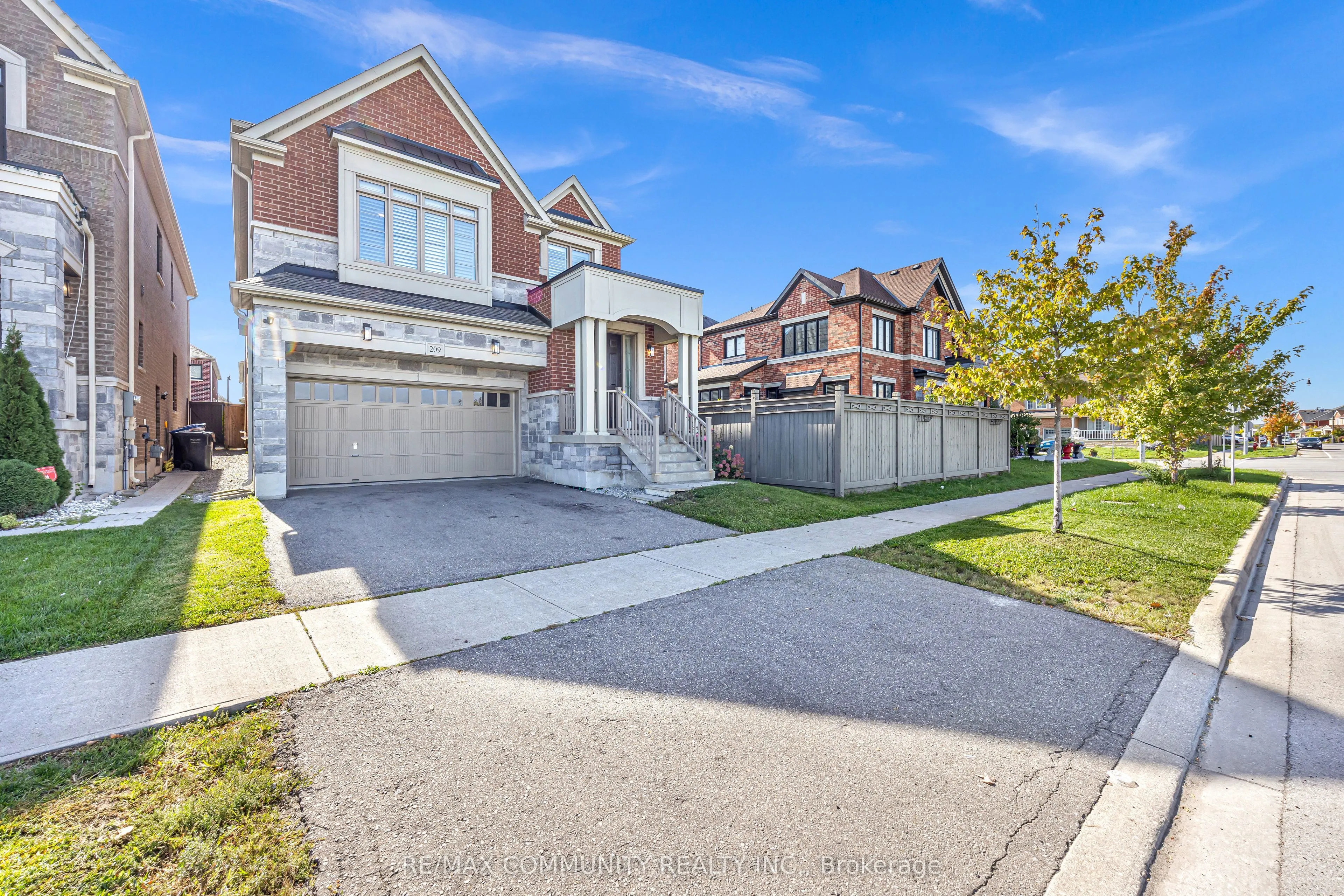 209 Castle Oaks Crossing