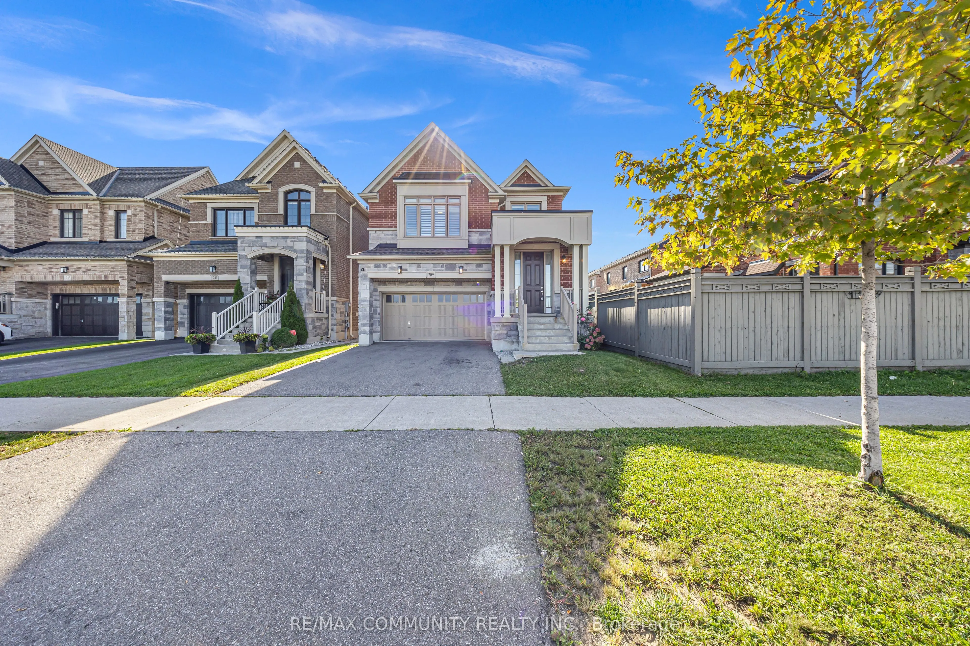 209 Castle Oaks Crossing