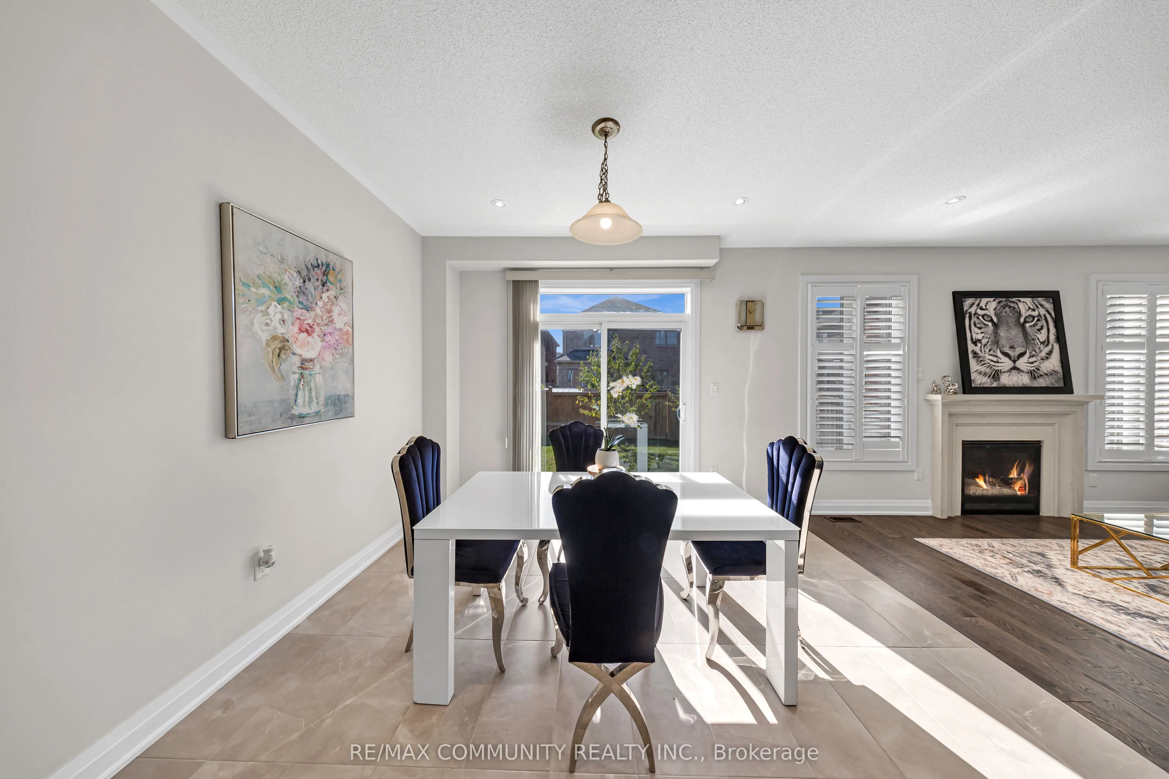 209 Castle Oaks Crossing