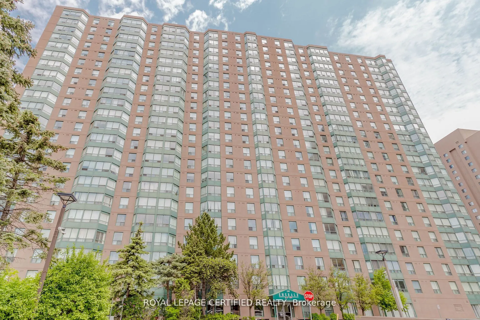 135 Hillcrest Avenue, #313