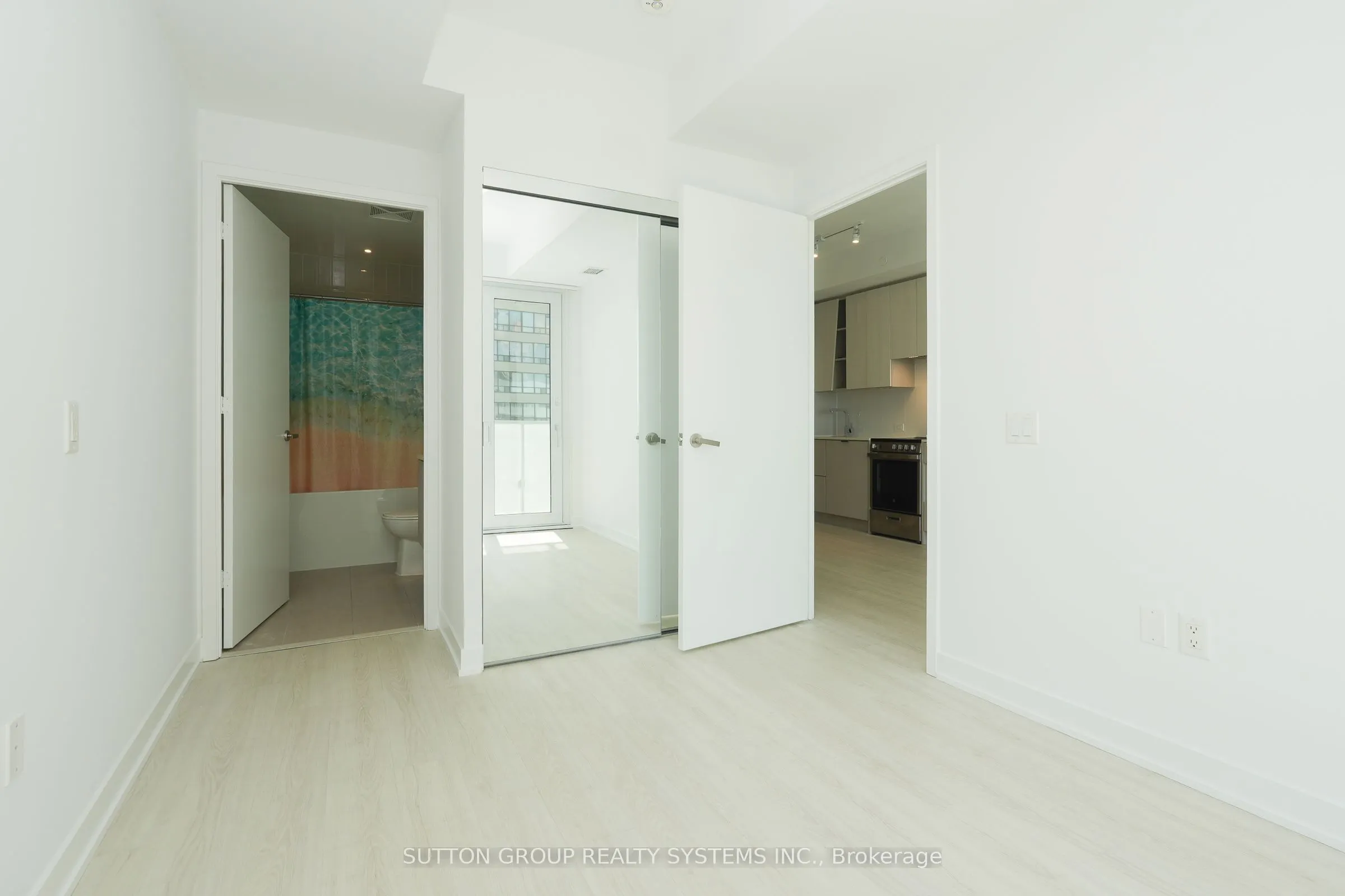 3883 Quartz Road, #520