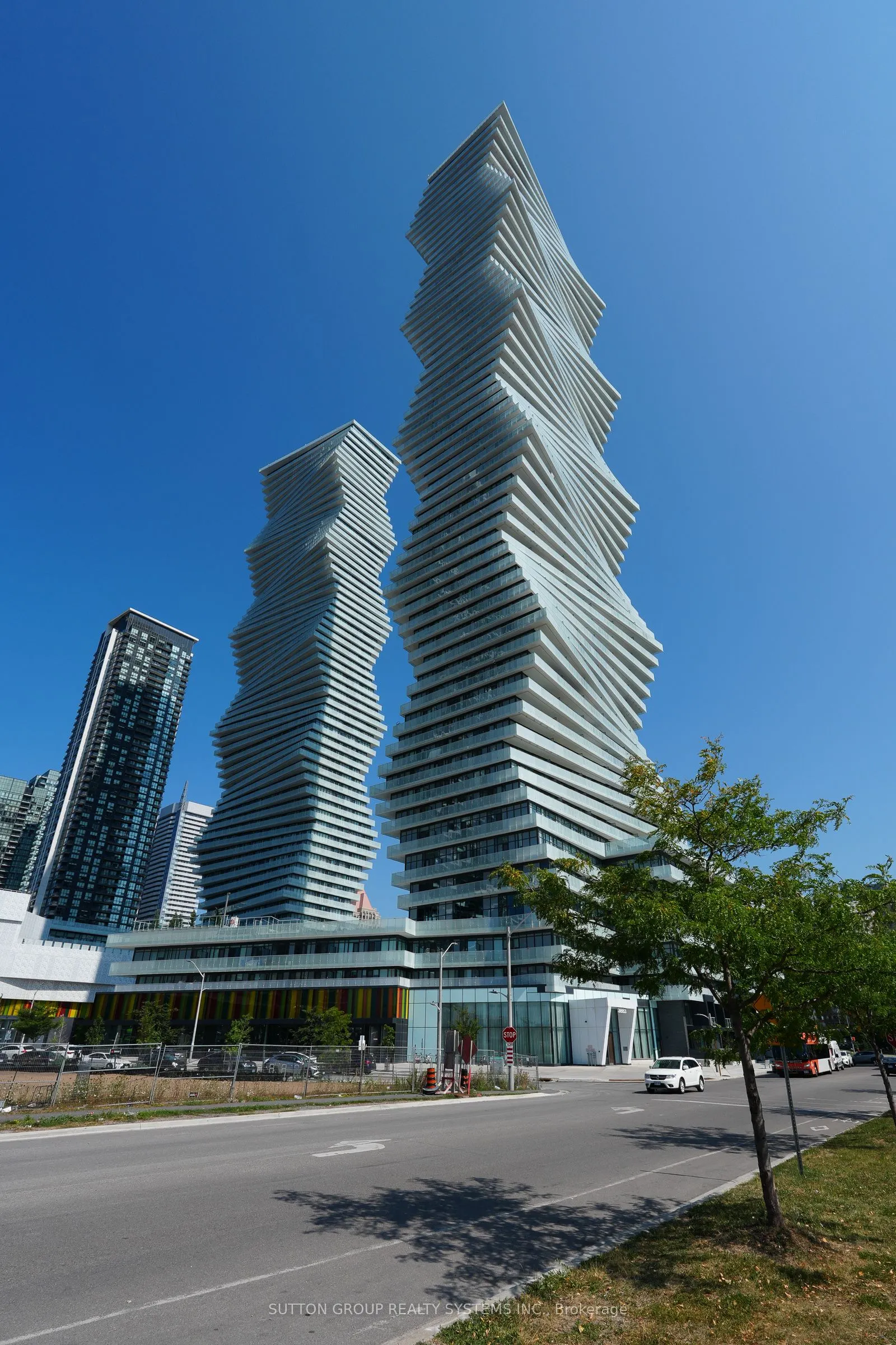 3883 Quartz Road, #520