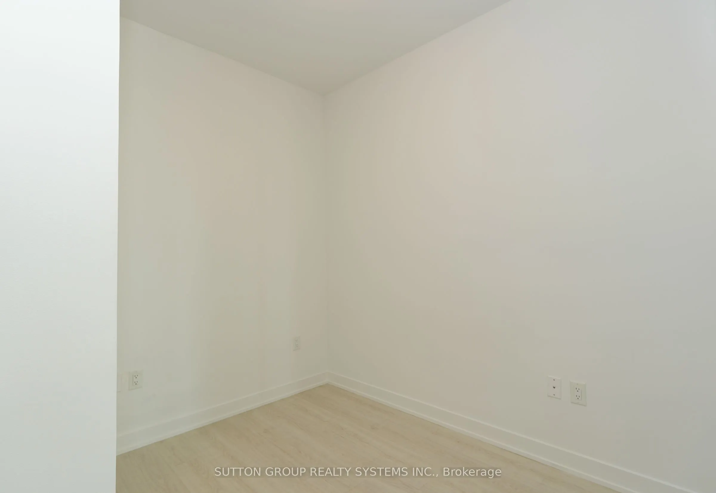 3883 Quartz Road, #520