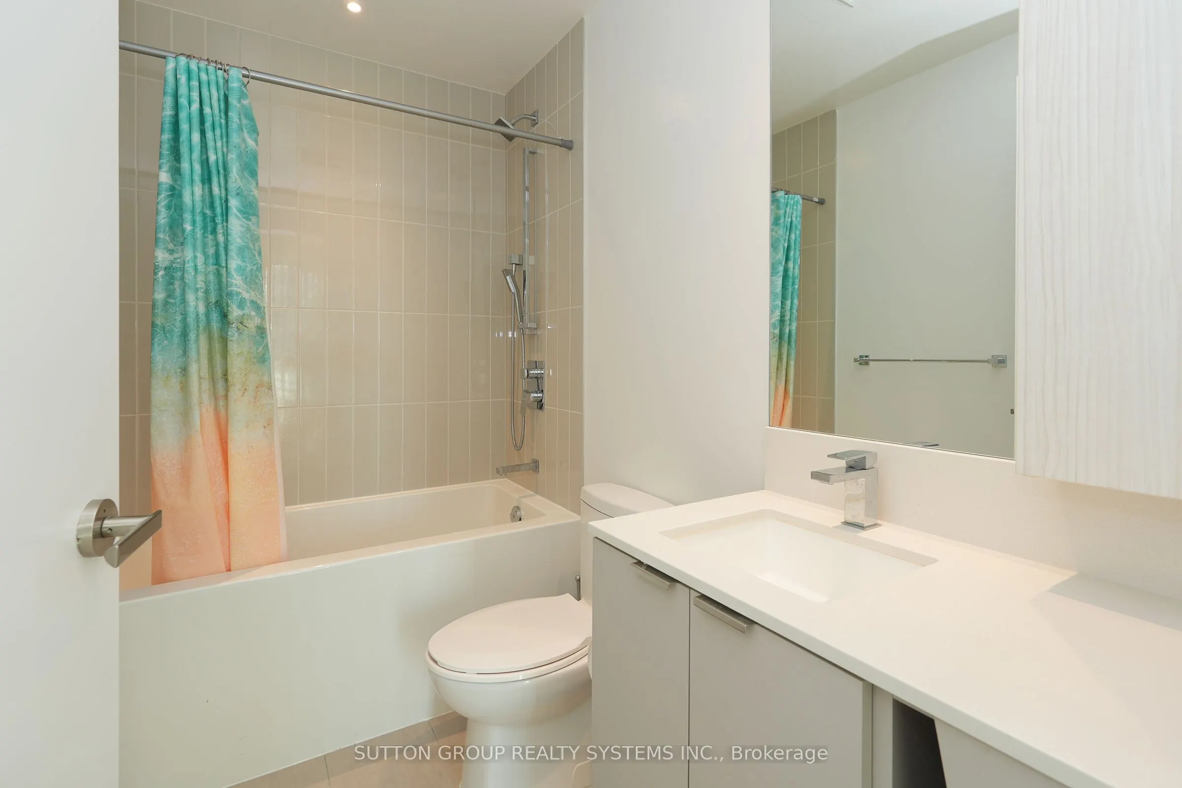 3883 Quartz Road, #520