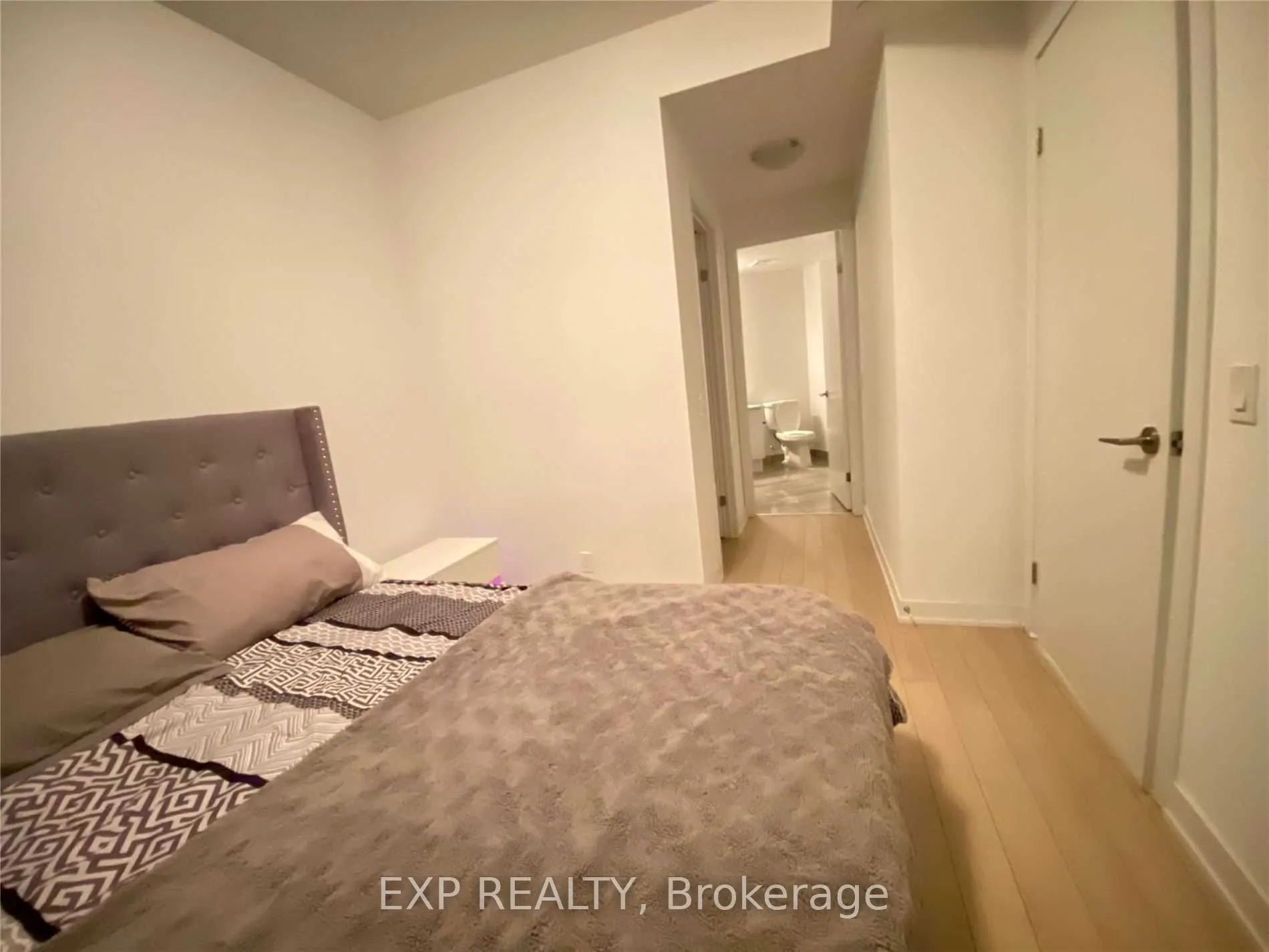 10 Park Lawn Road, #3004