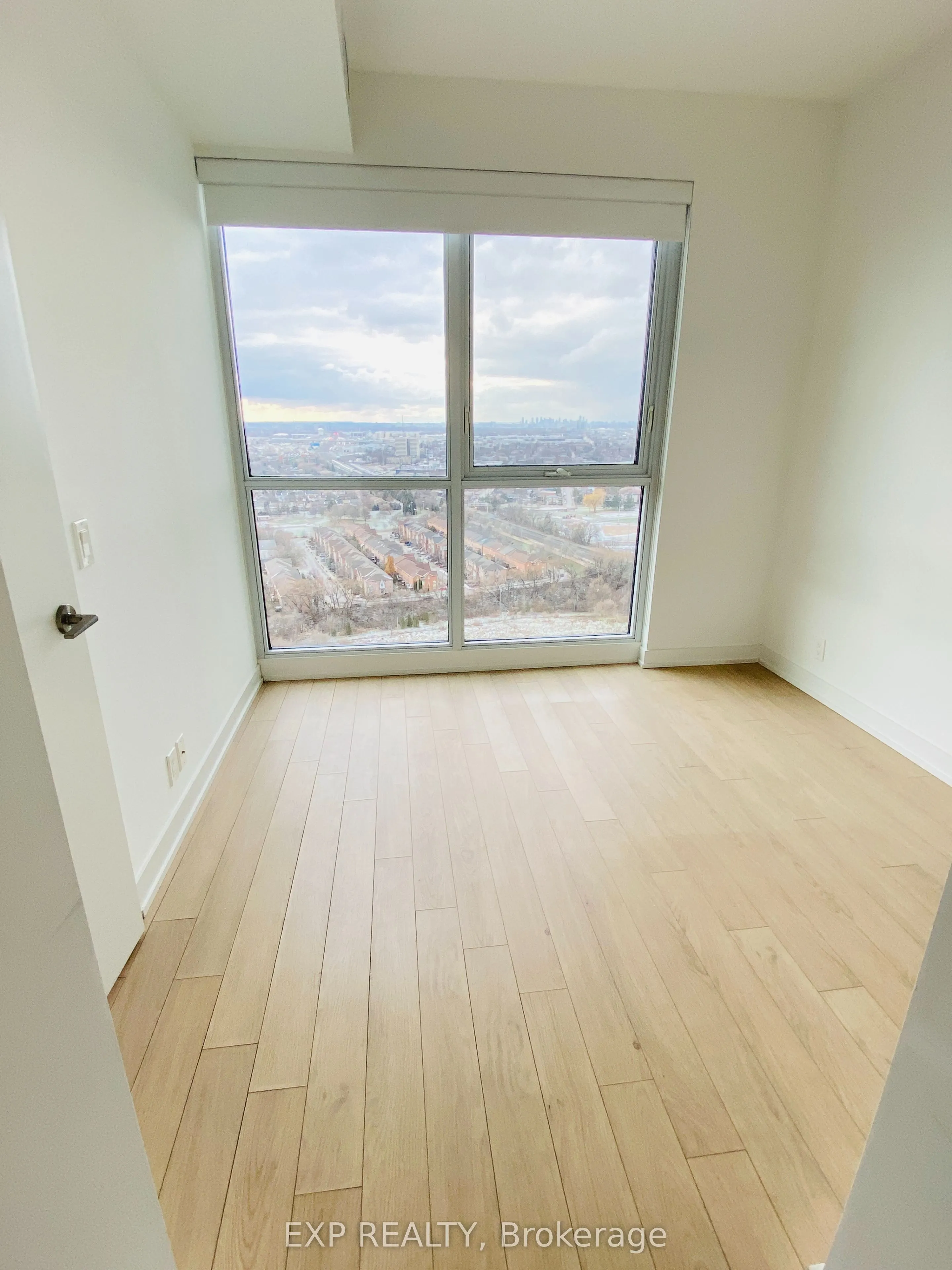 10 Park Lawn Road, #3004