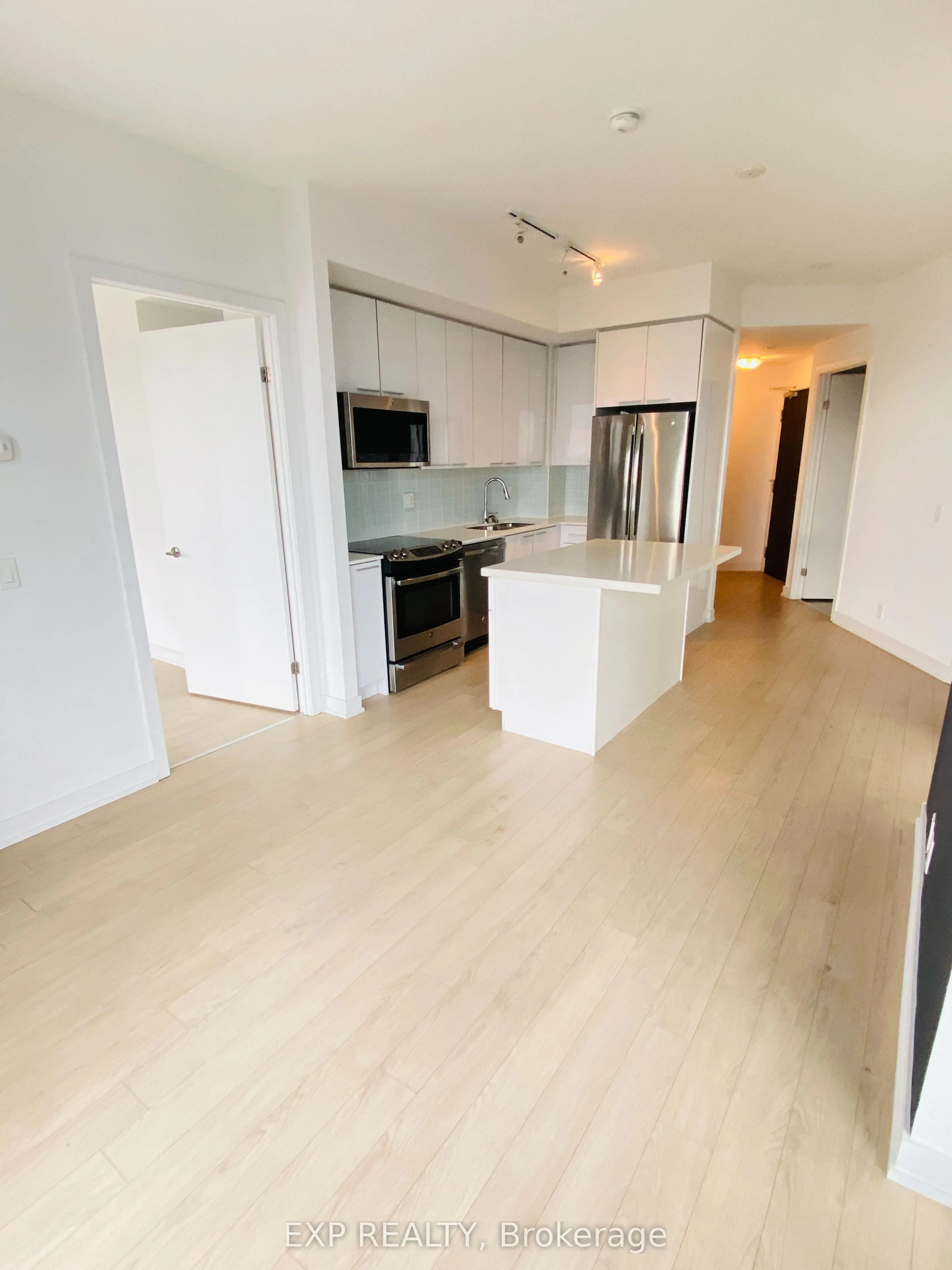 10 Park Lawn Road, #3004