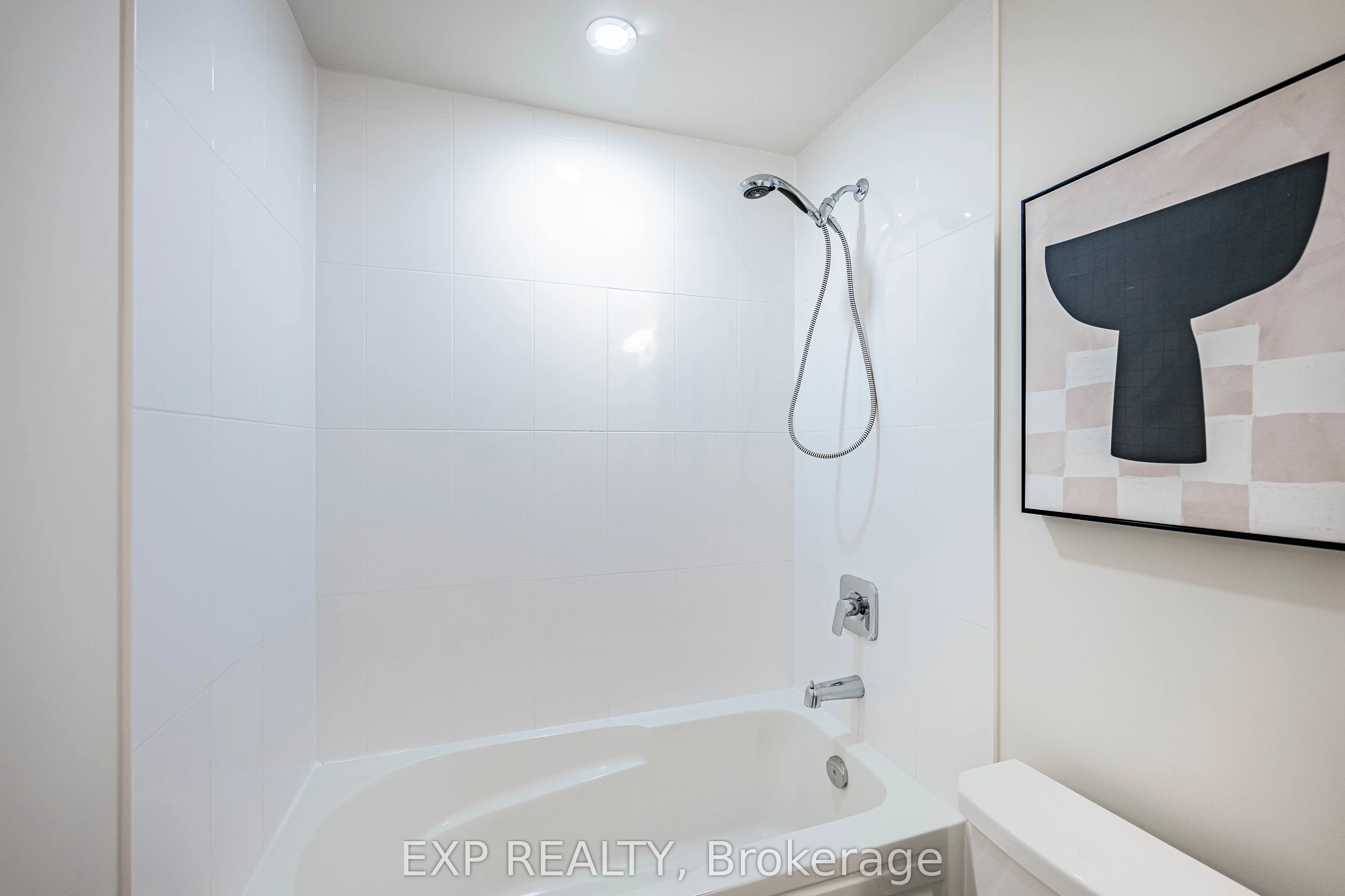 65 Watergarden Drive, #605