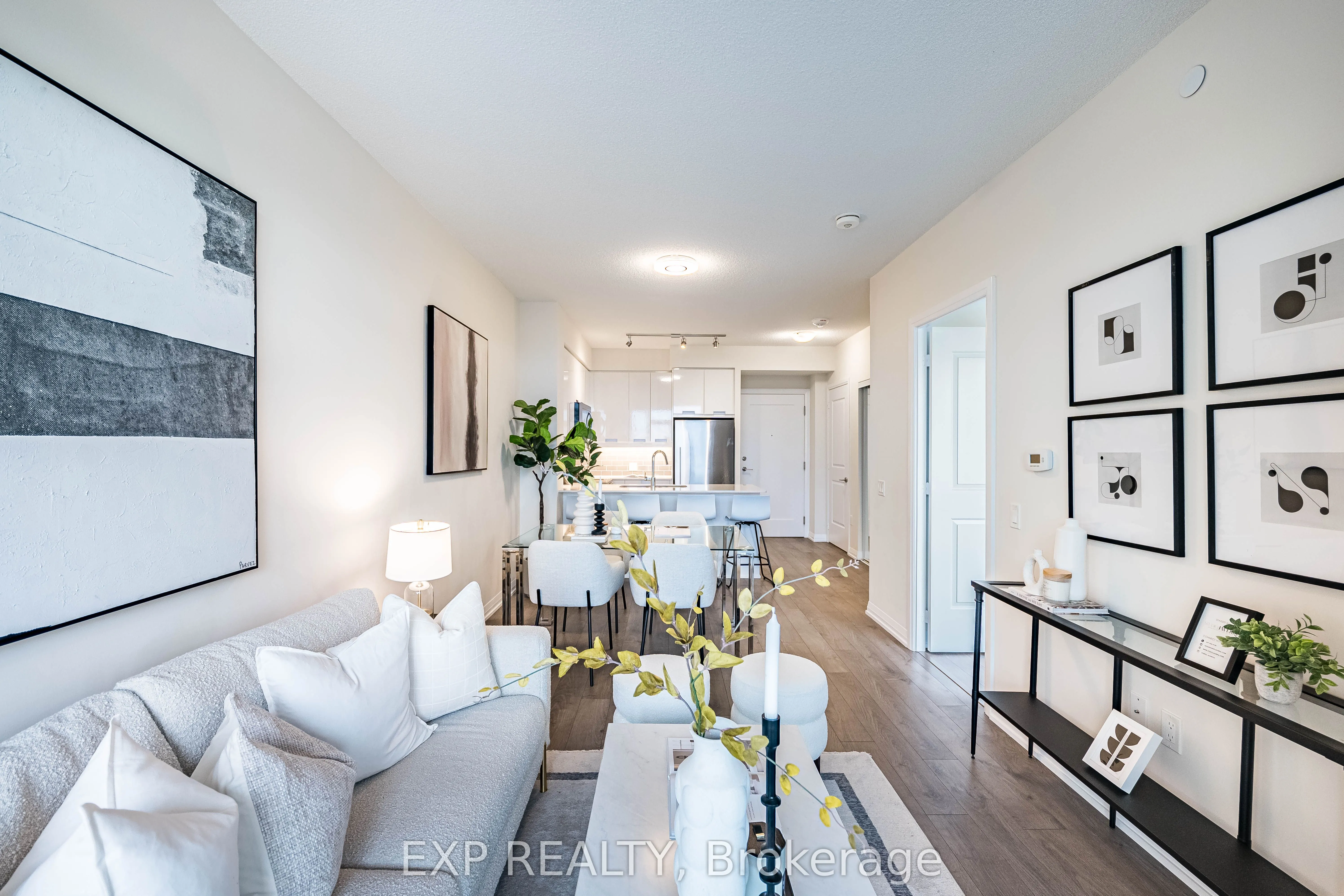 65 Watergarden Drive, #605