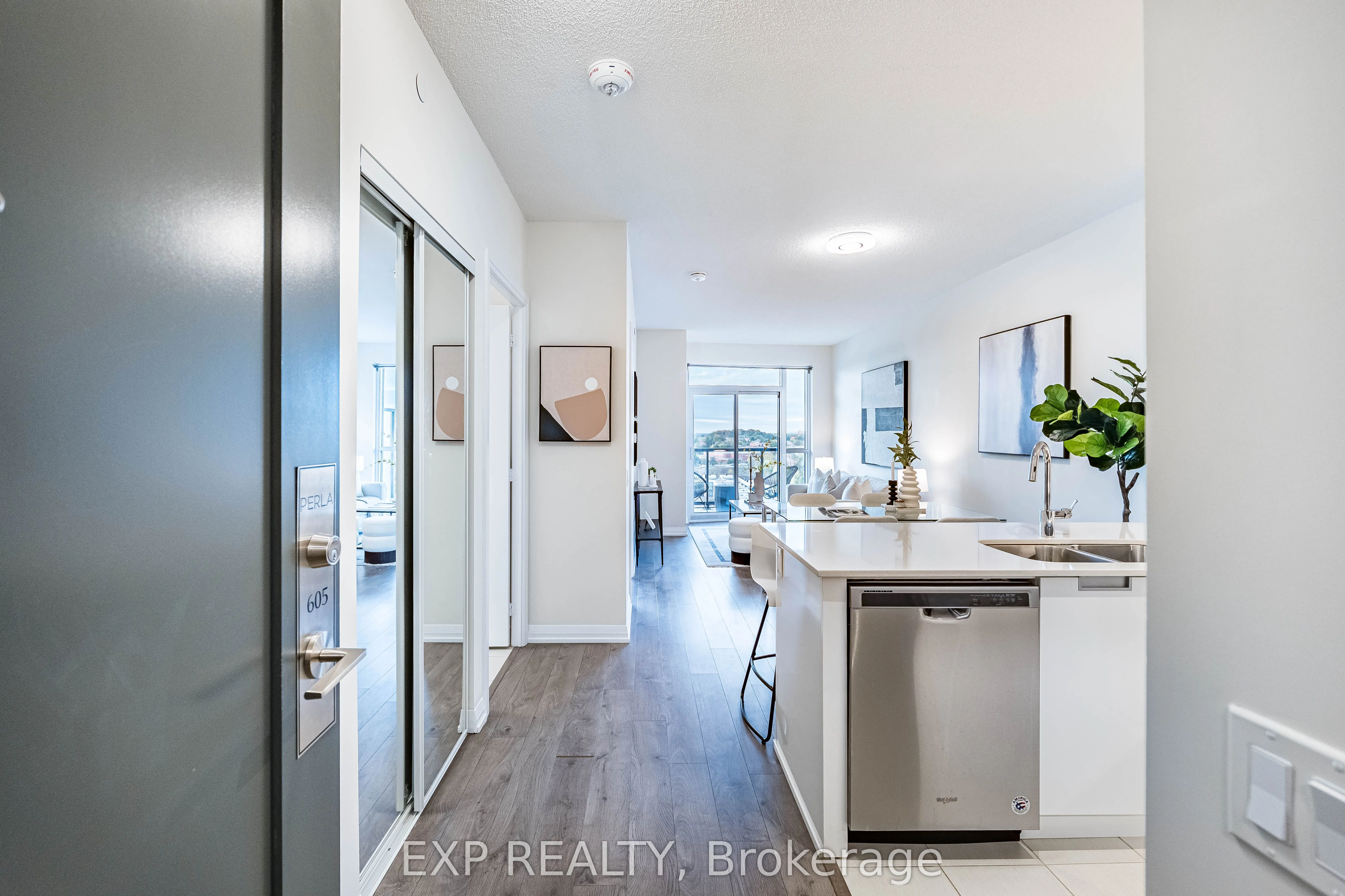 65 Watergarden Drive, #605