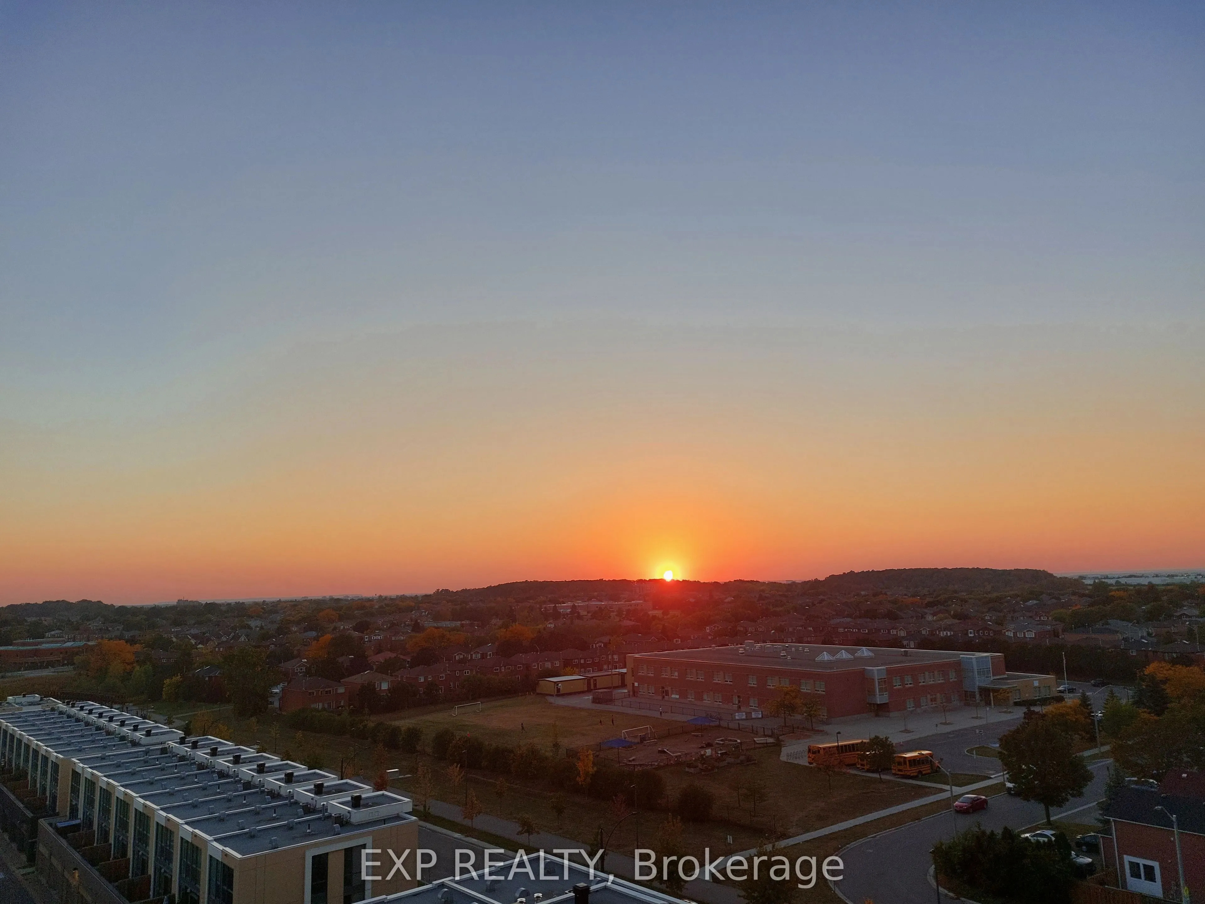 65 Watergarden Drive, #605