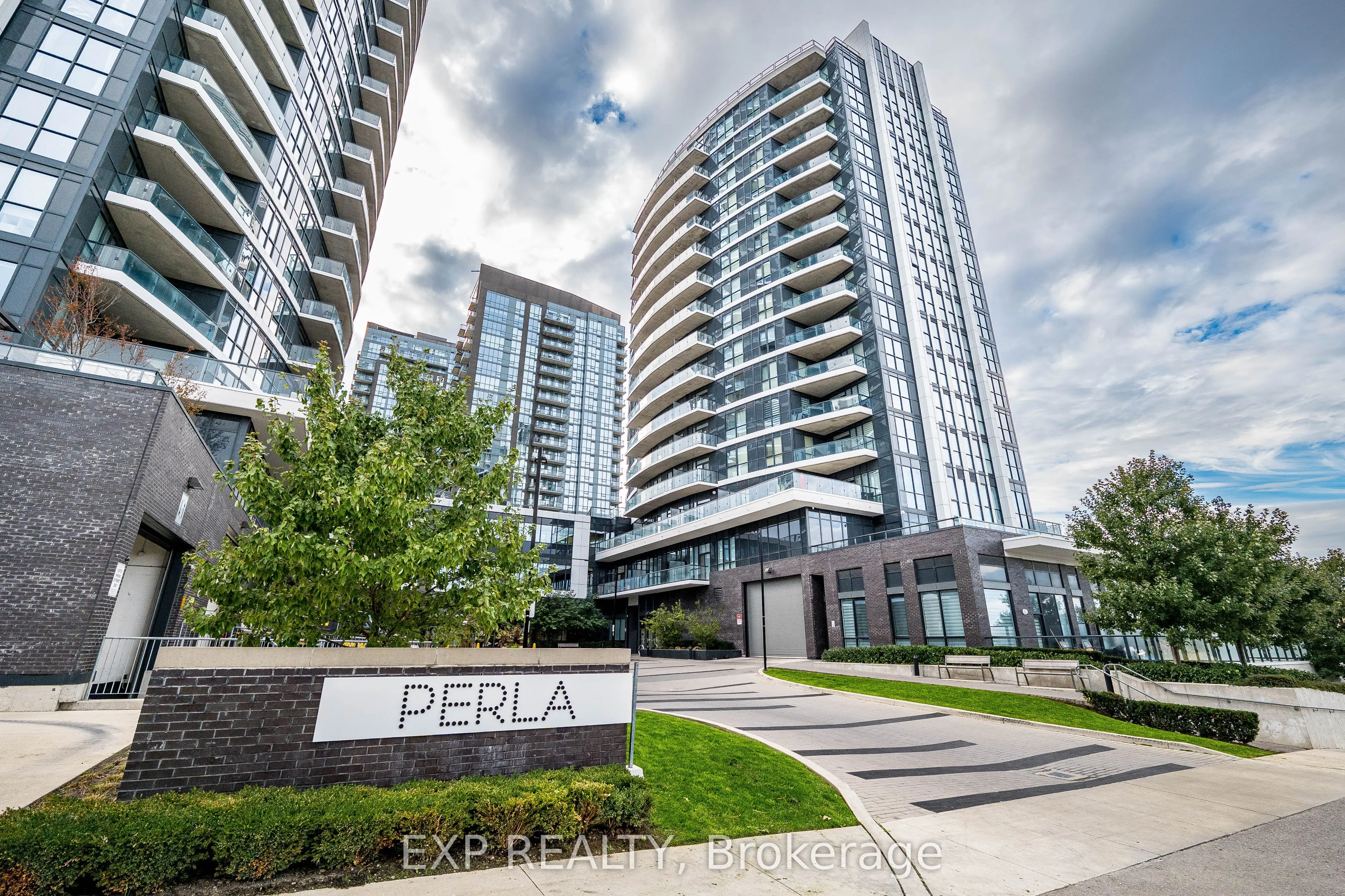 65 Watergarden Drive, #605