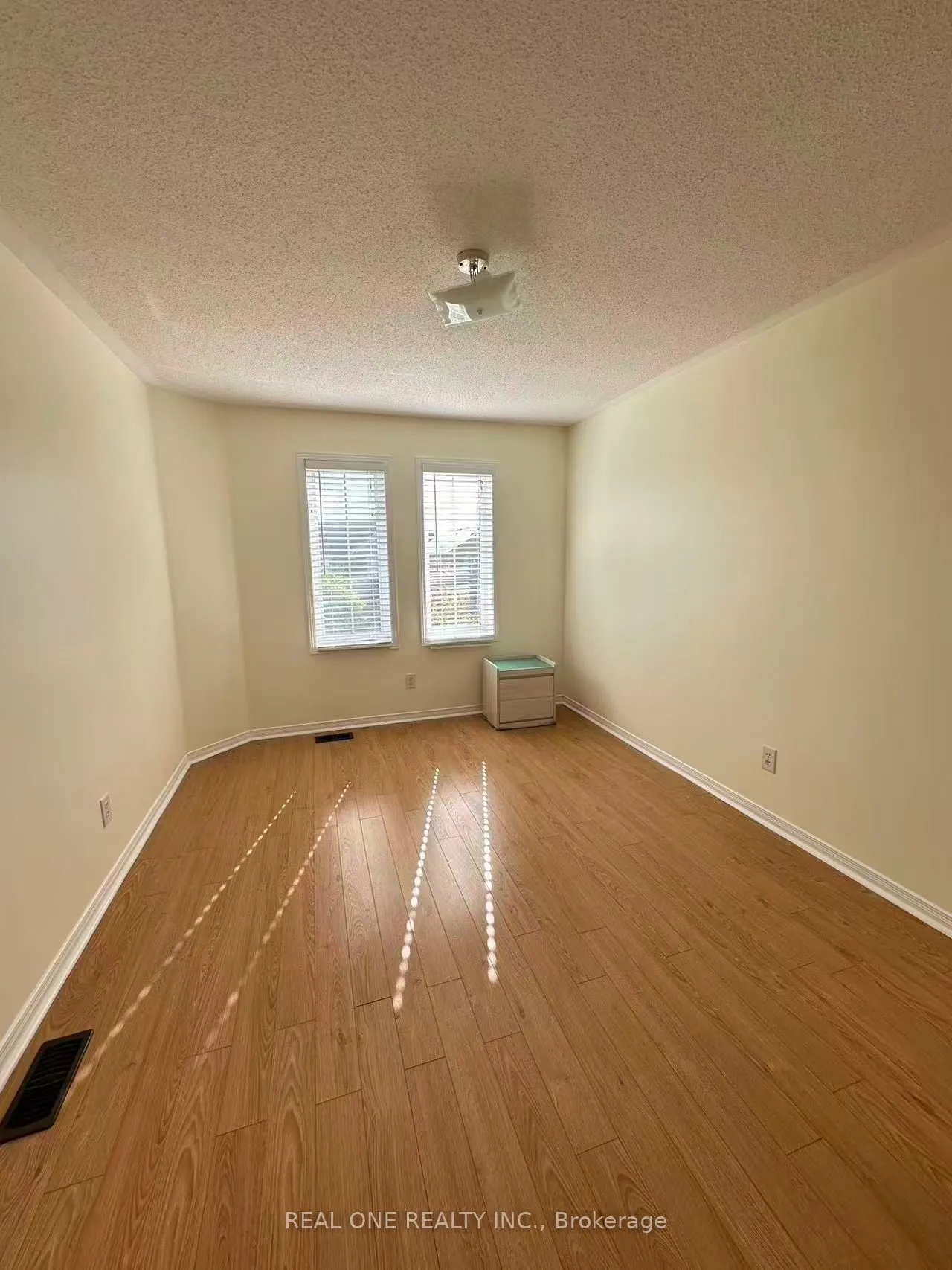 3829 Quiet Creek Drive