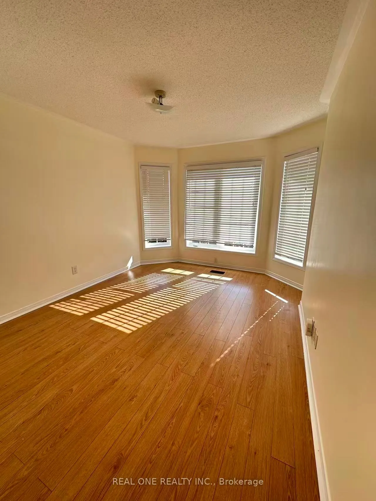 3829 Quiet Creek Drive