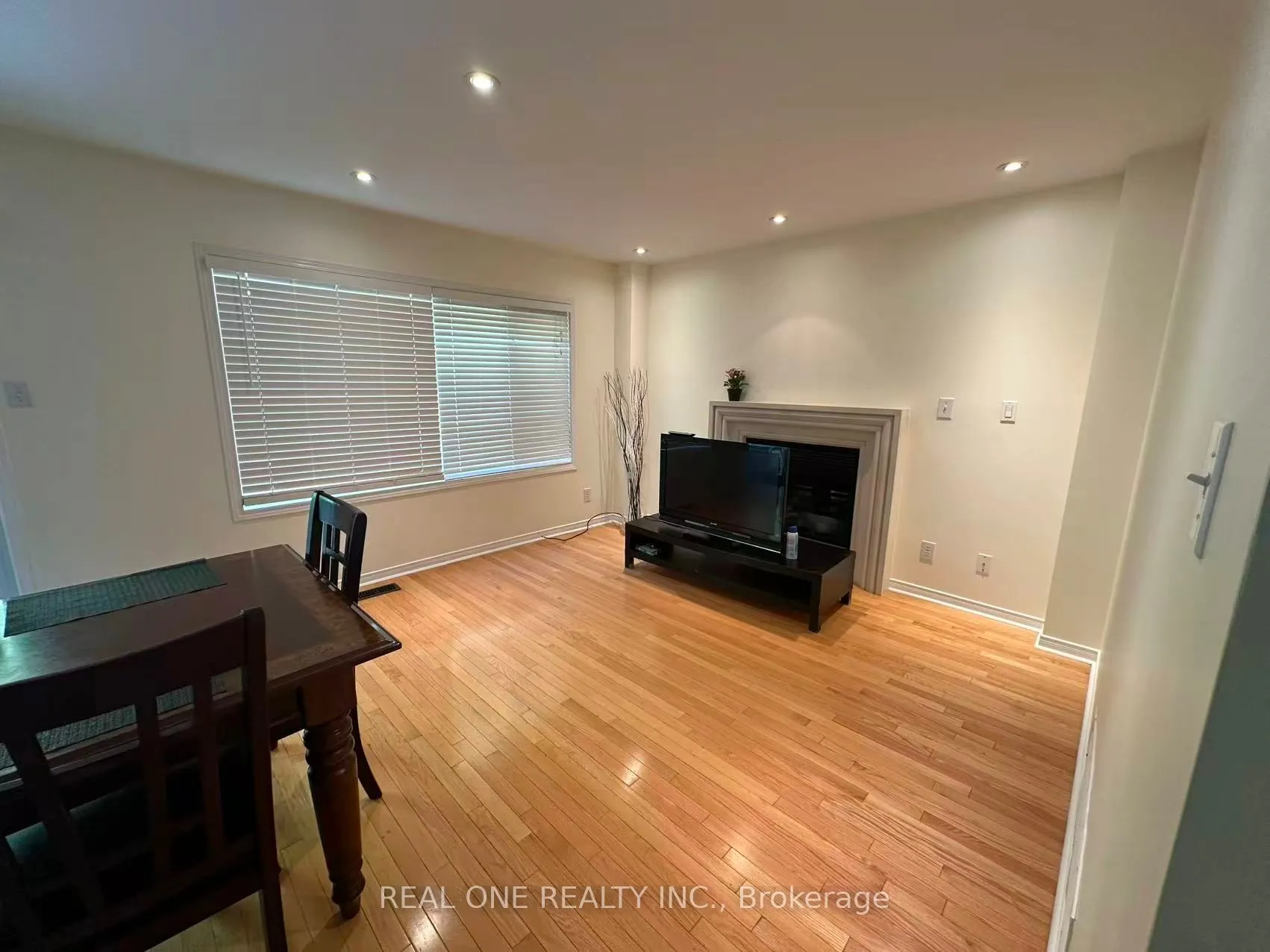 3829 Quiet Creek Drive