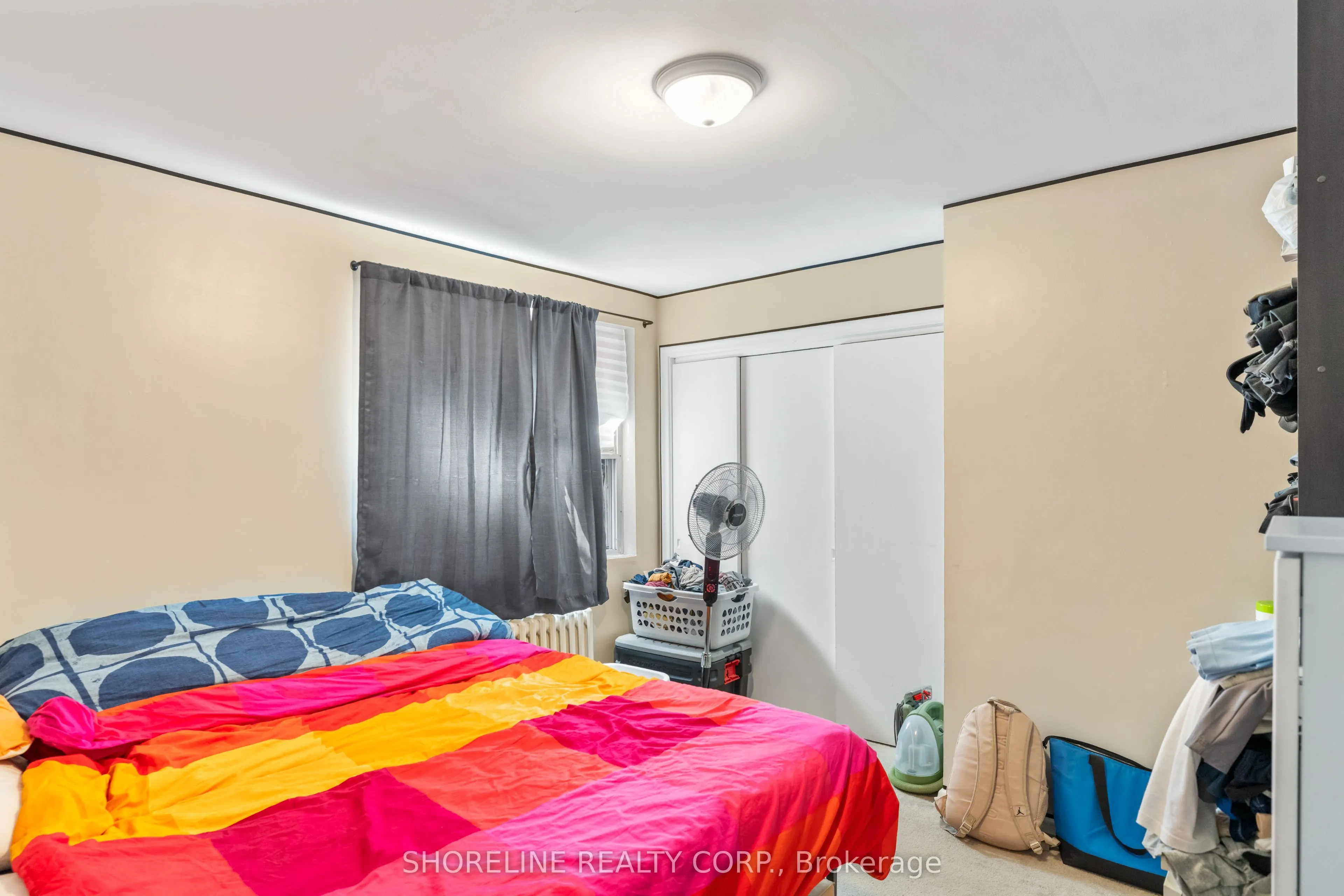 213 Lakeshore Road E, #1