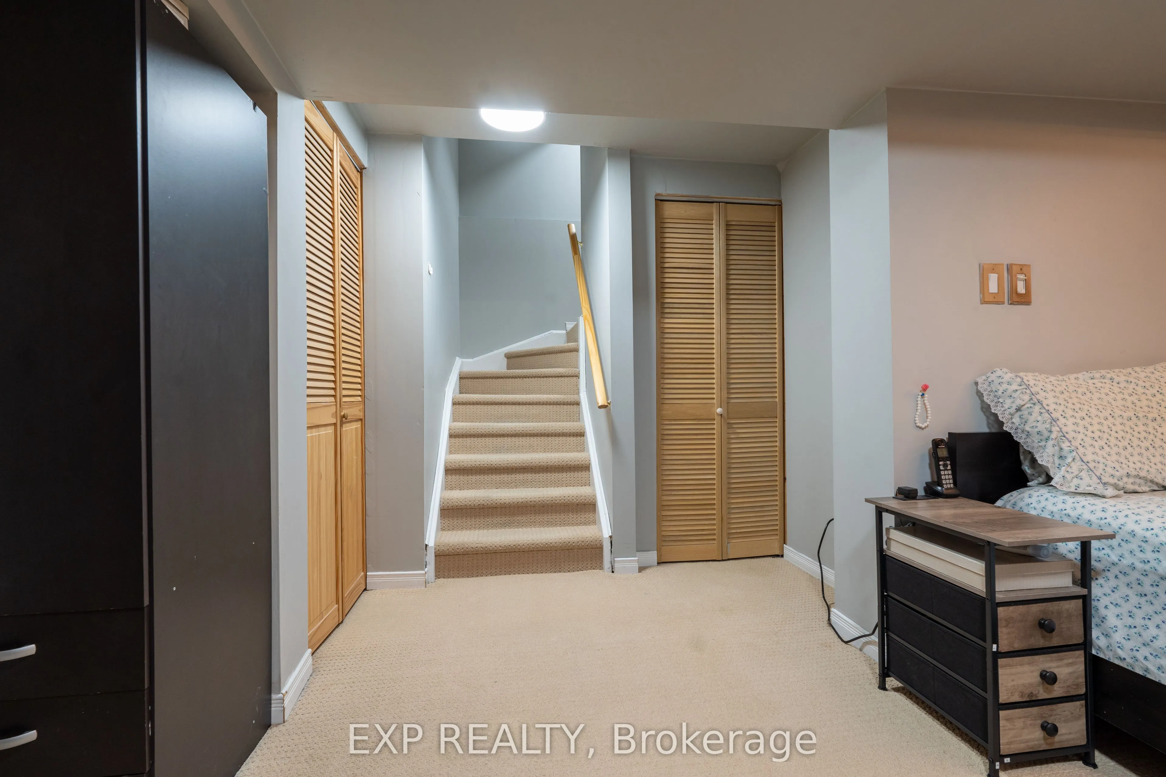 37 Farthingale Crescent