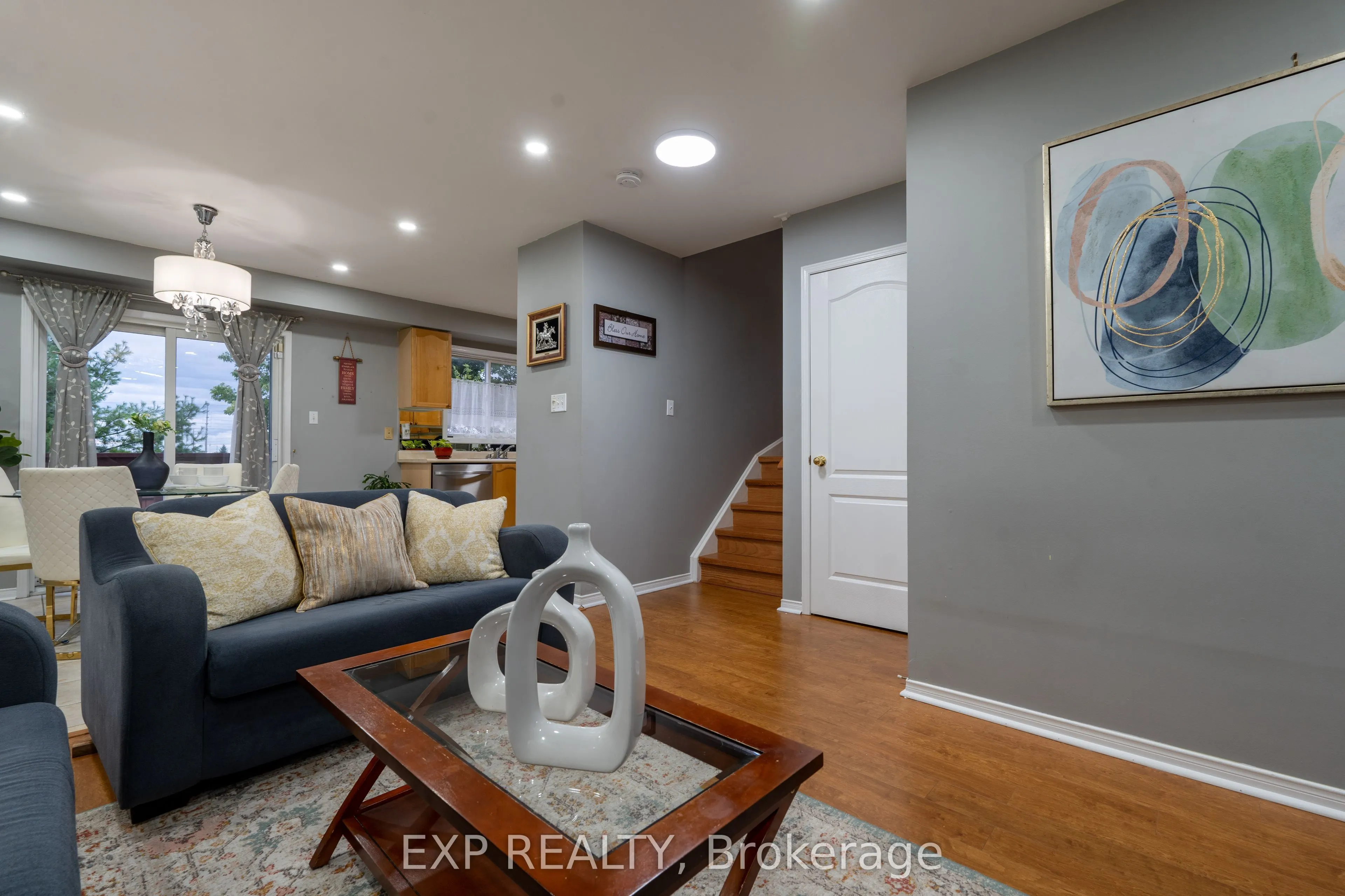 37 Farthingale Crescent