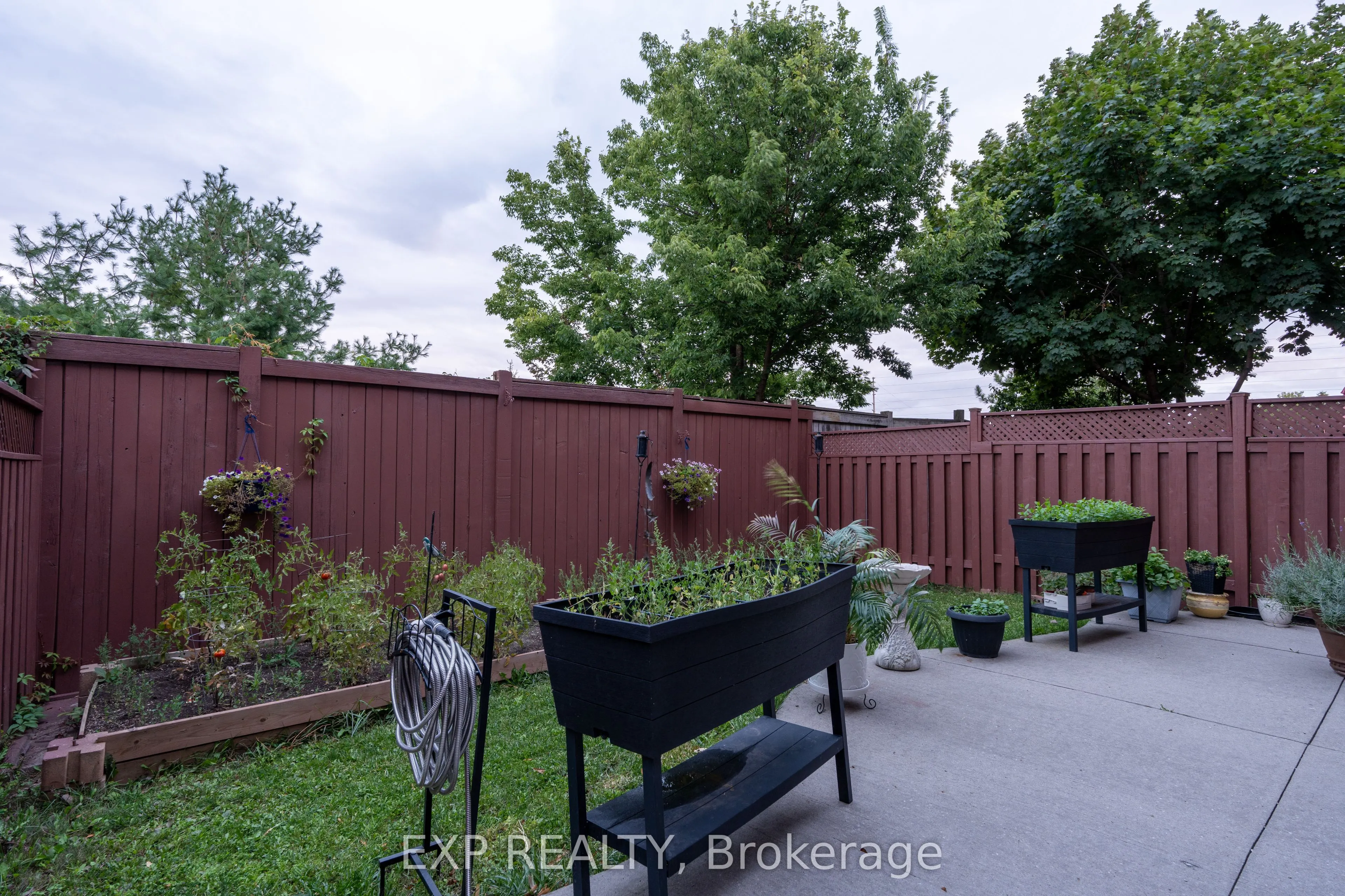 37 Farthingale Crescent