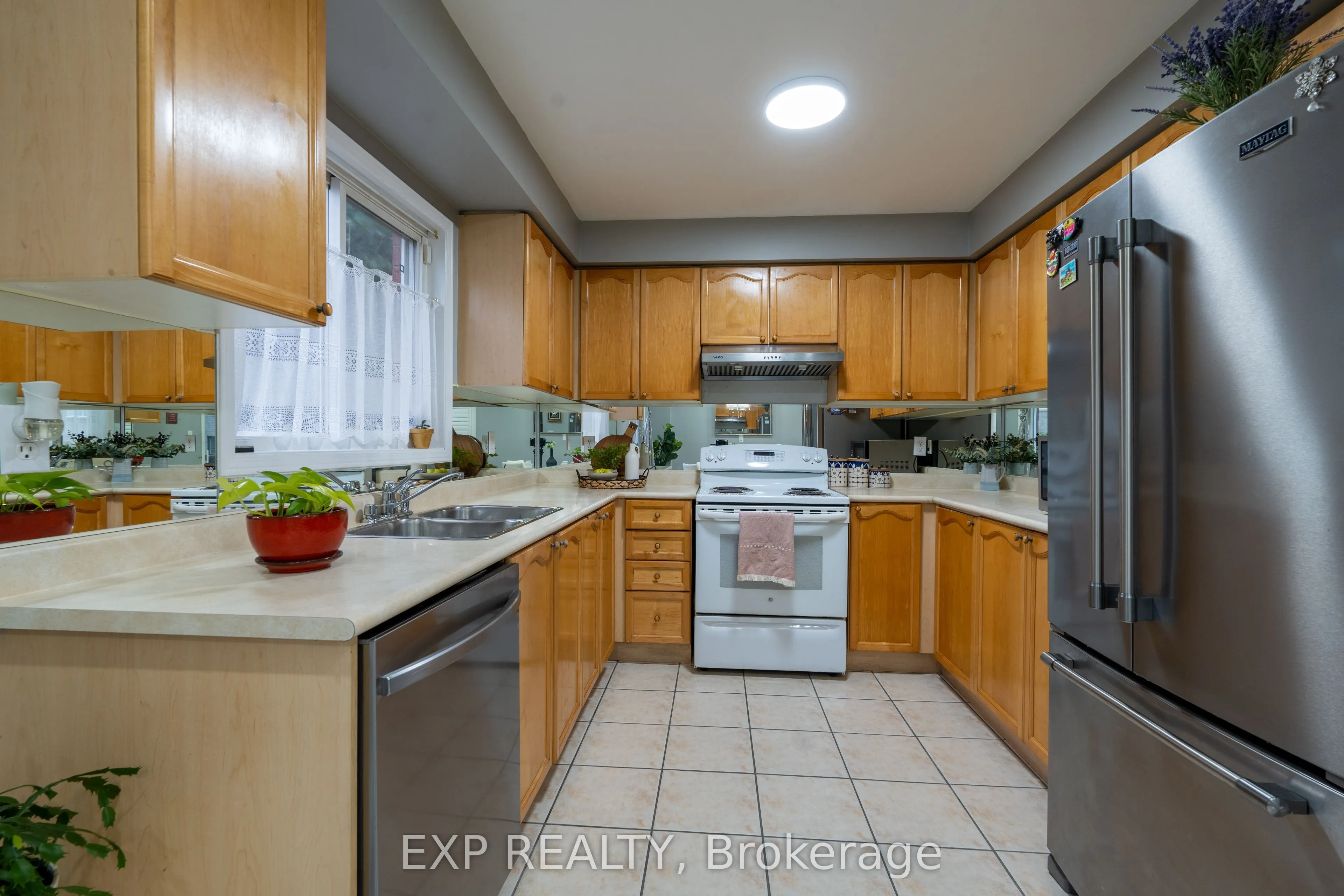 37 Farthingale Crescent