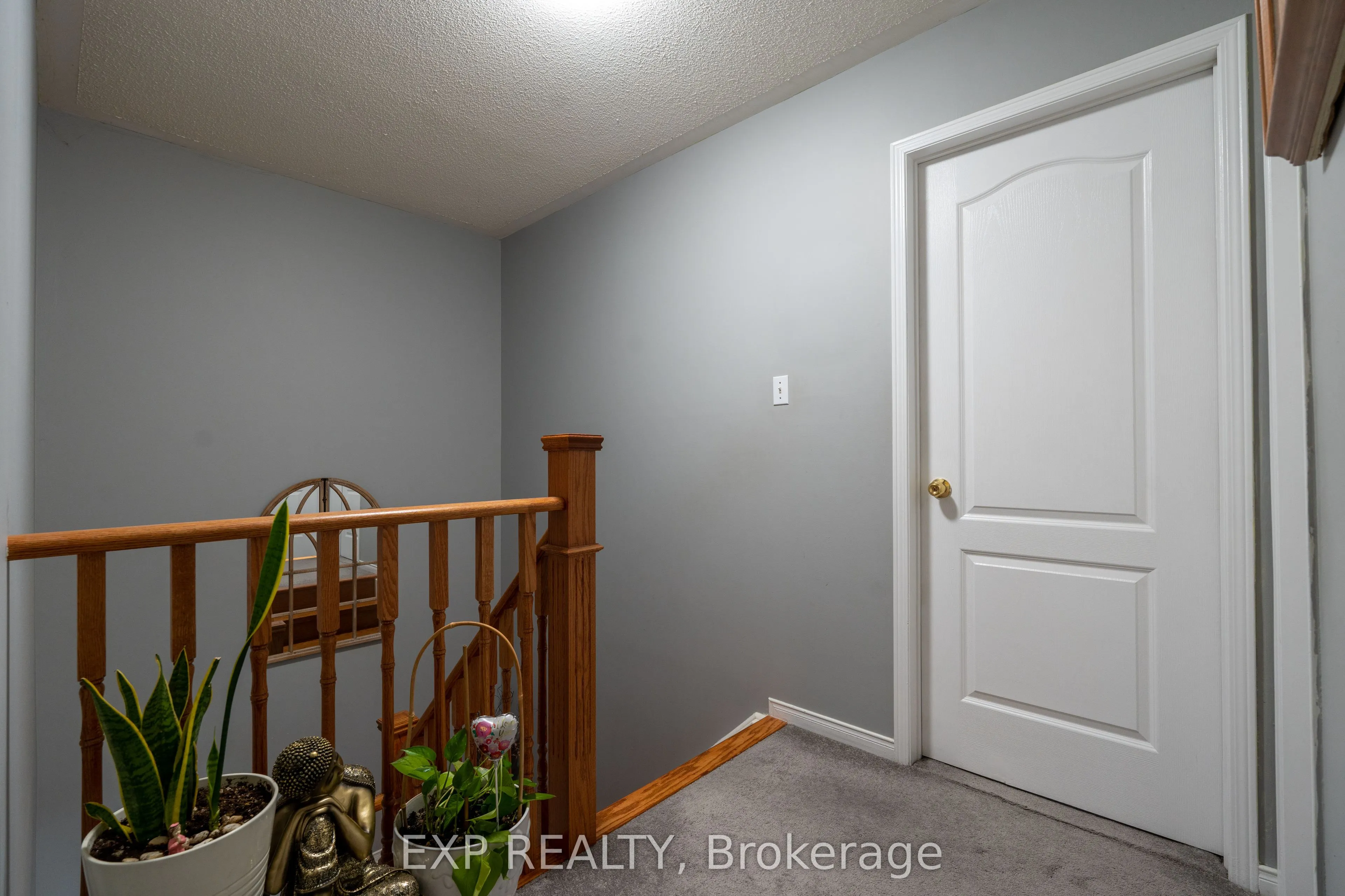 37 Farthingale Crescent