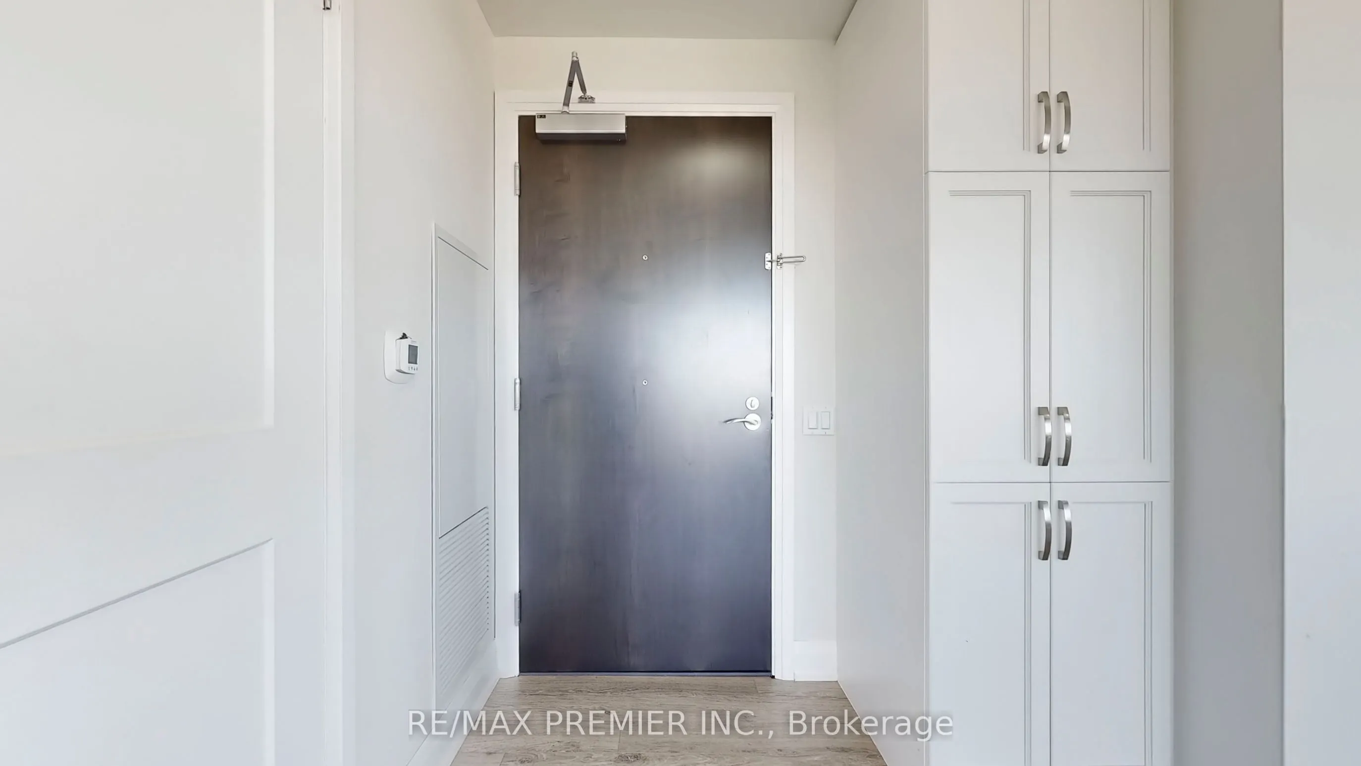 15 Lynch Street, #808