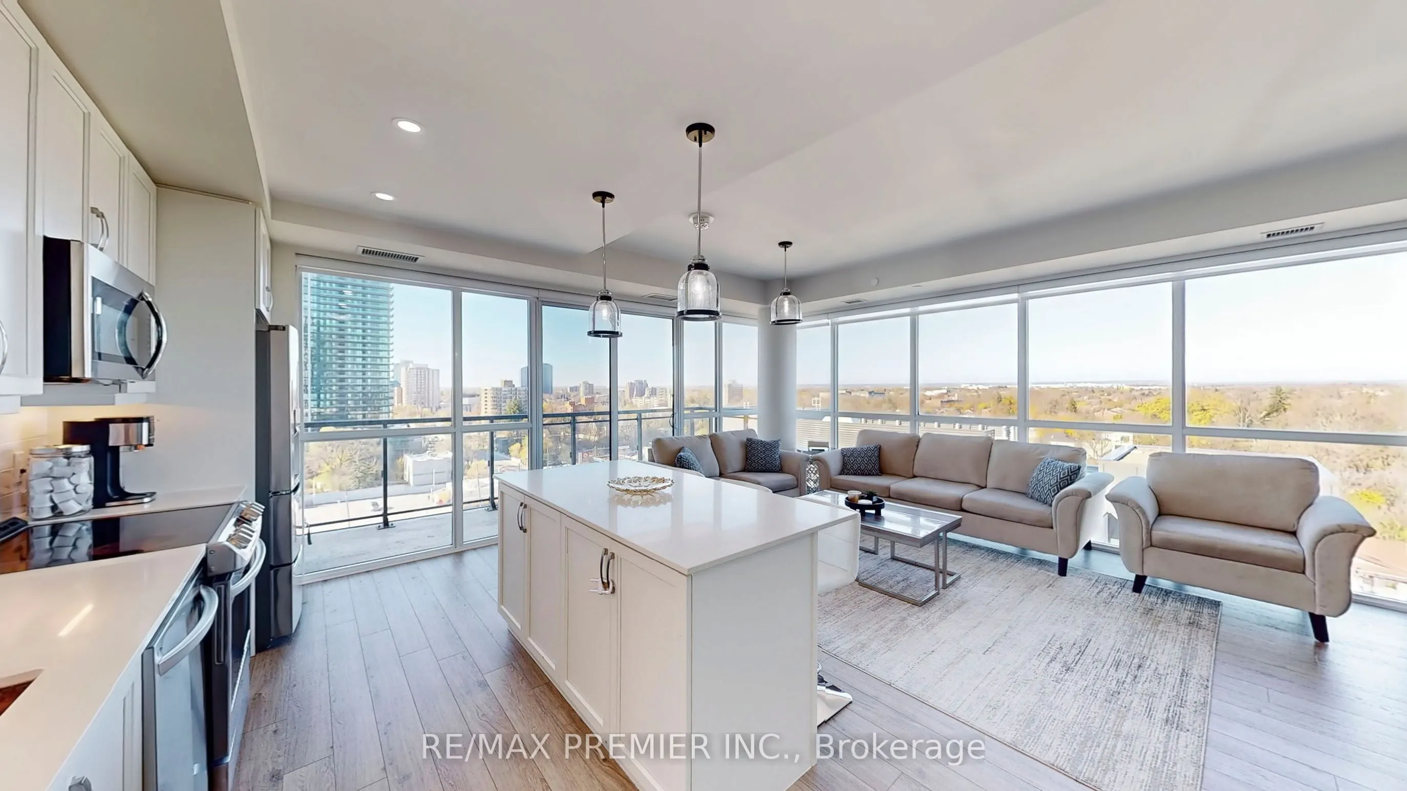 15 Lynch Street, #808