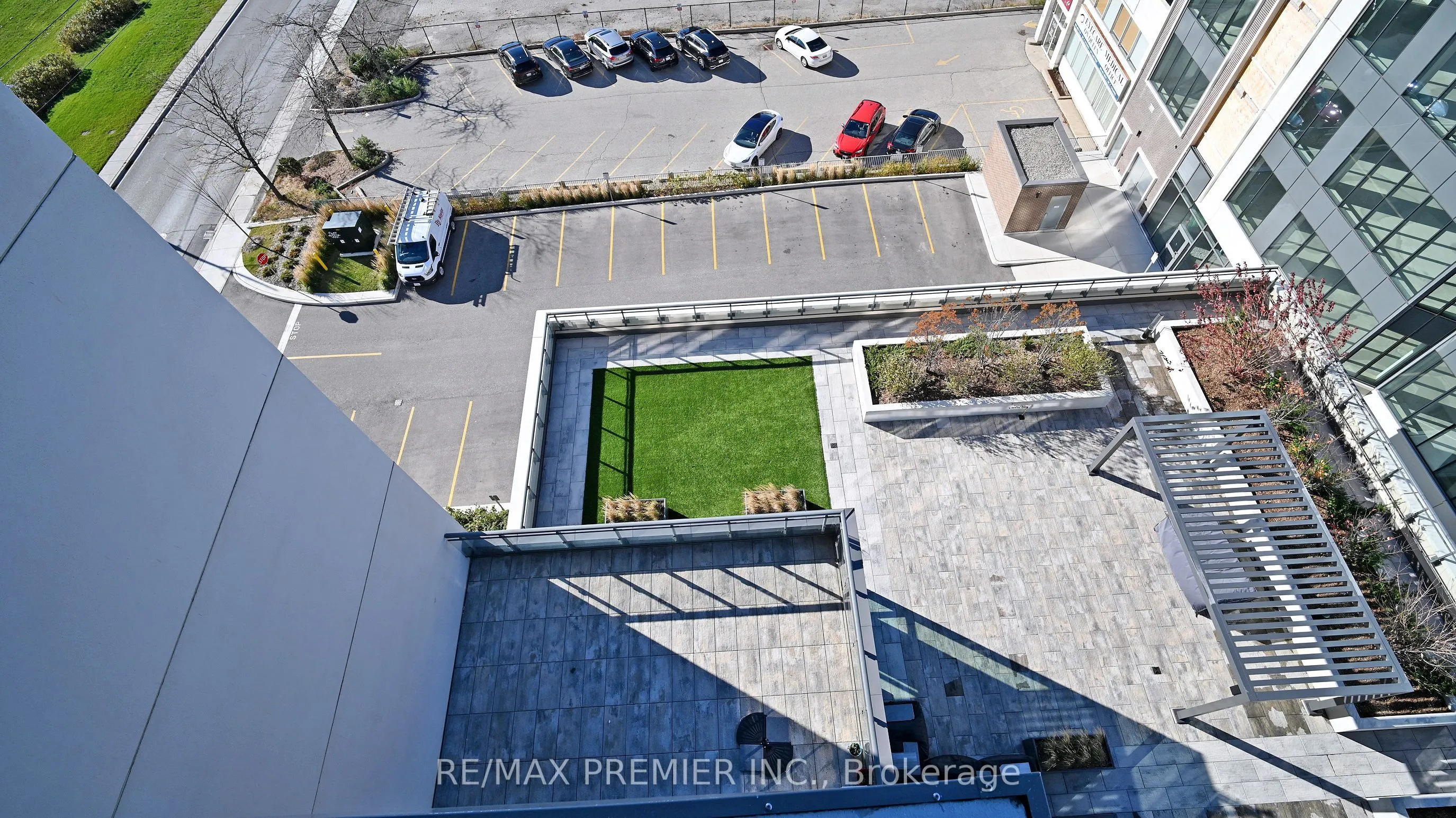 15 Lynch Street, #808