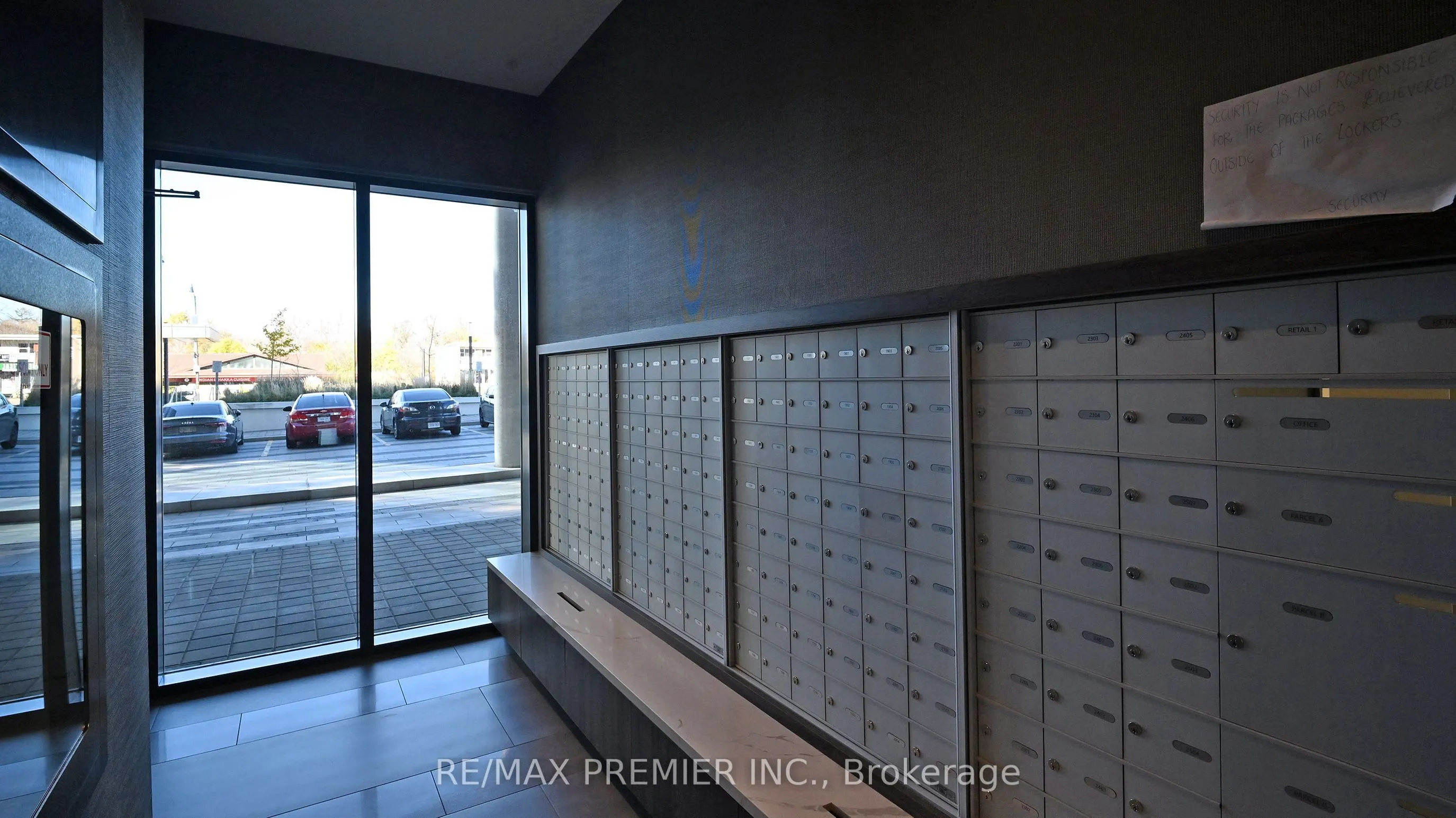 15 Lynch Street, #808