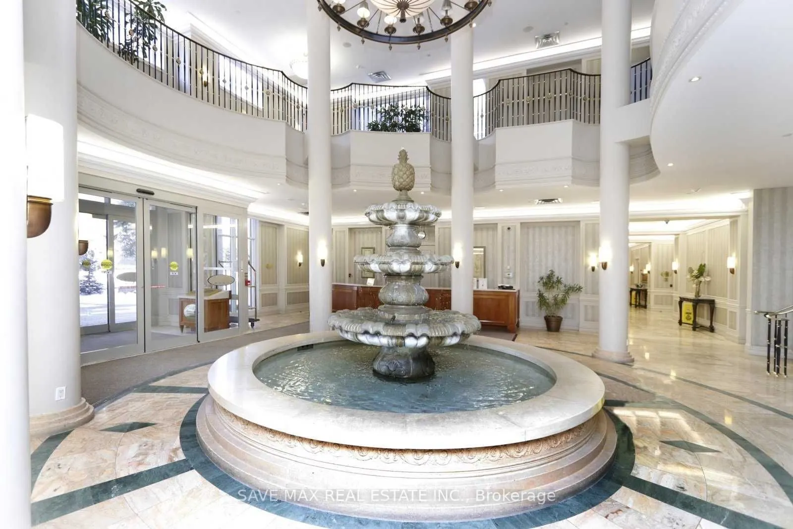 25 Kingsbridge Garden Circle, #723