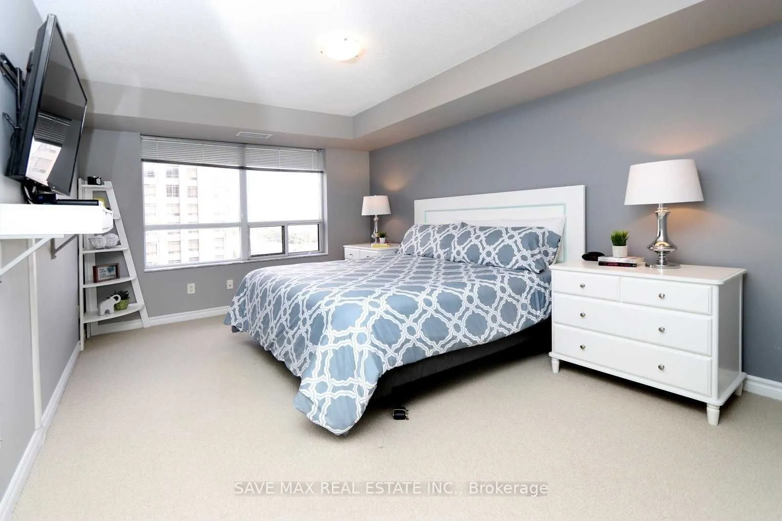 25 Kingsbridge Garden Circle, #723