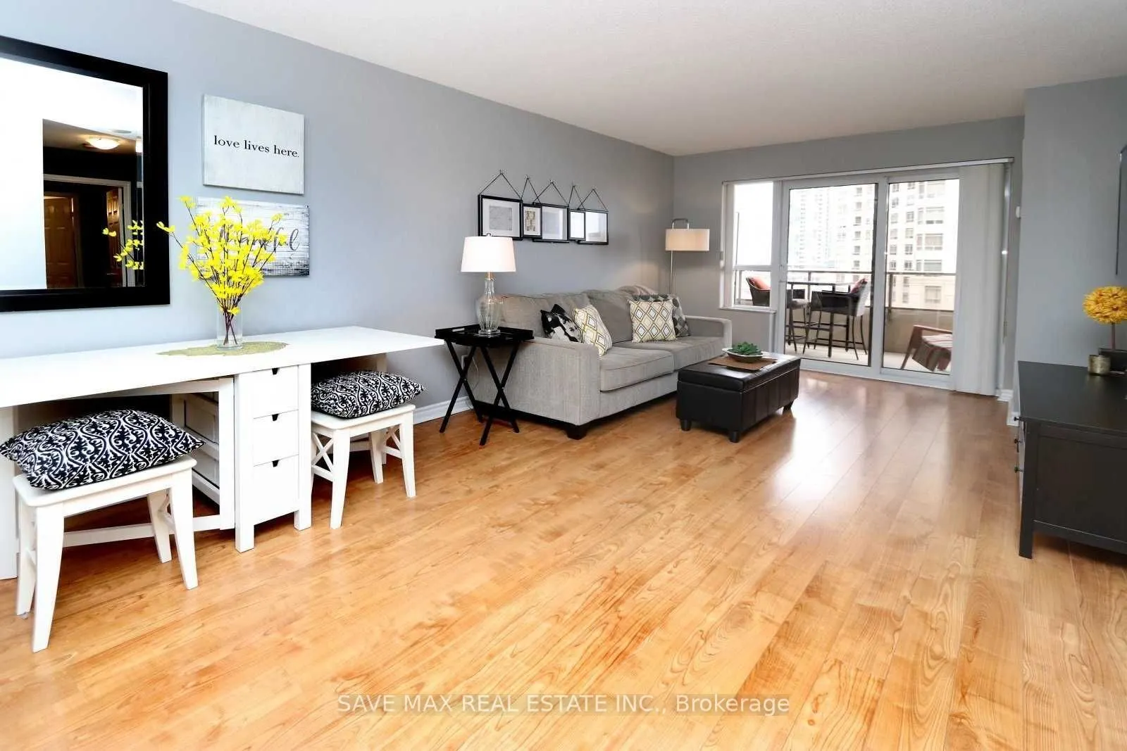 25 Kingsbridge Garden Circle, #723