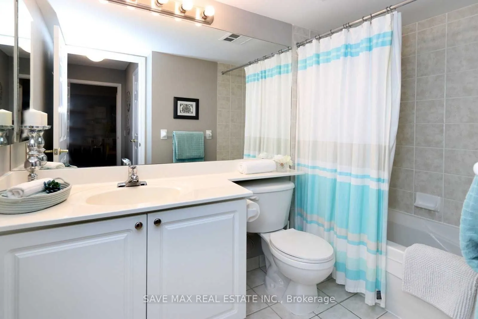 25 Kingsbridge Garden Circle, #723