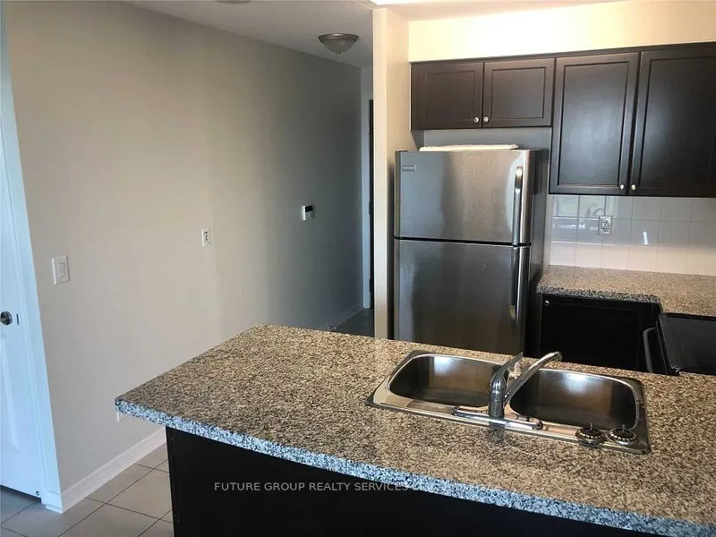 3 Michael Power Place, #Ph05