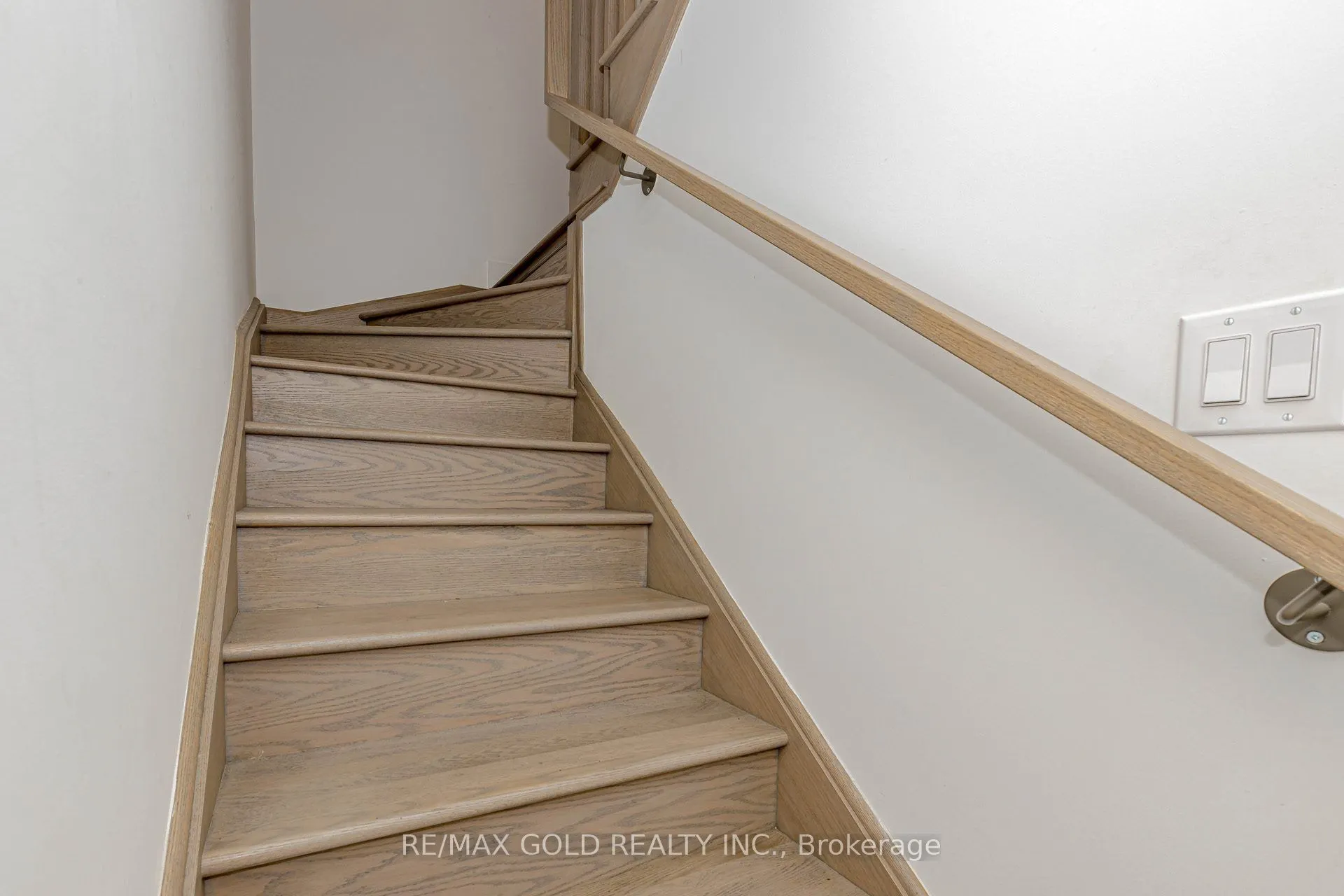 1075 Douglas Mccurdy Comm, #148