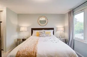 33 Groveland Crescent