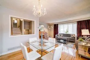 33 Groveland Crescent