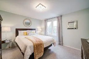 33 Groveland Crescent