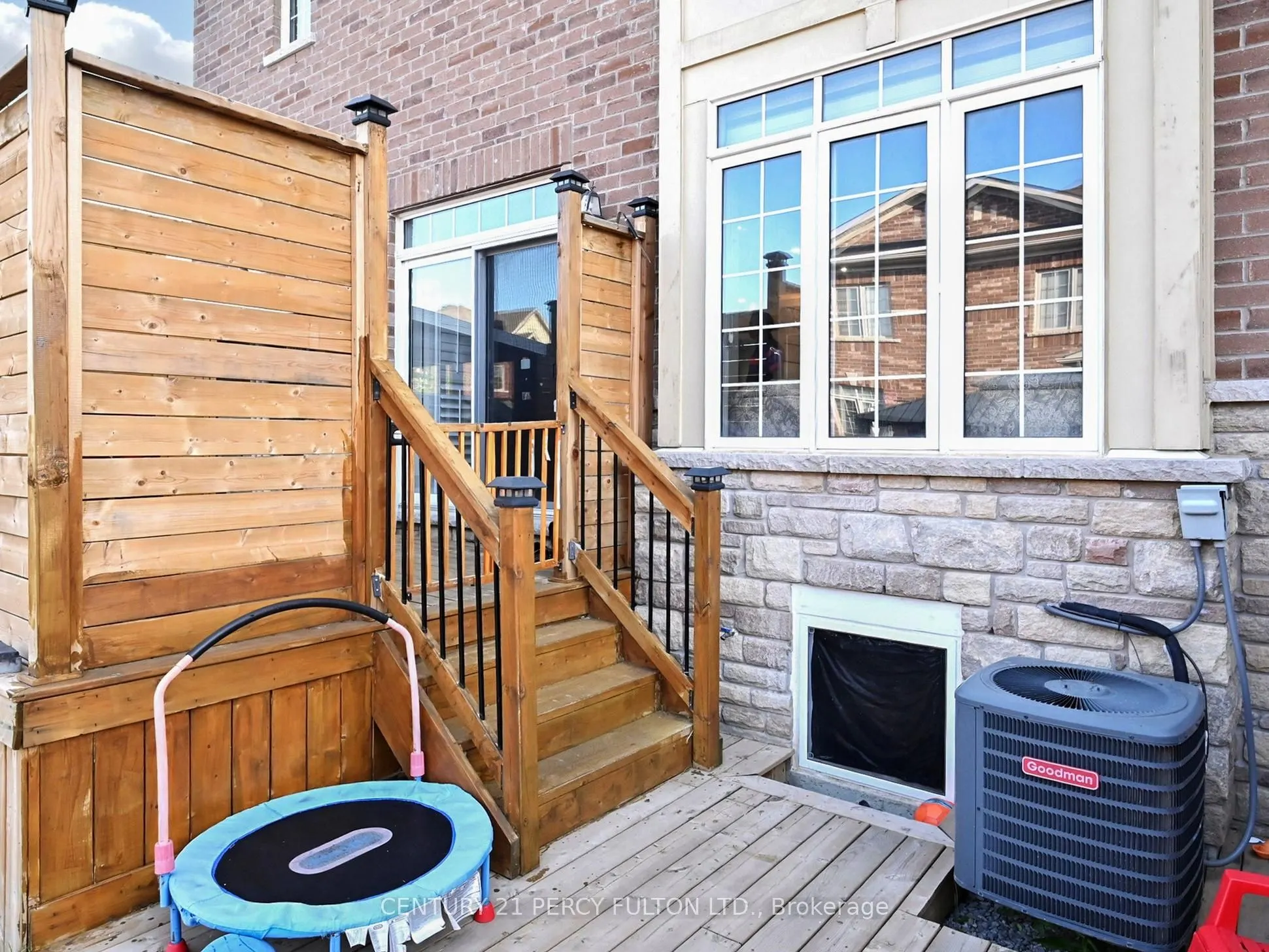 96 Humberstone Crescent