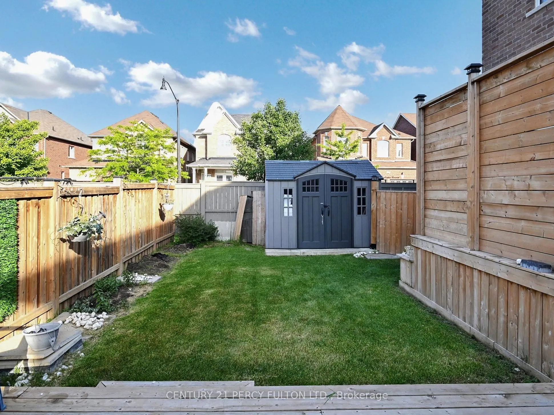 96 Humberstone Crescent