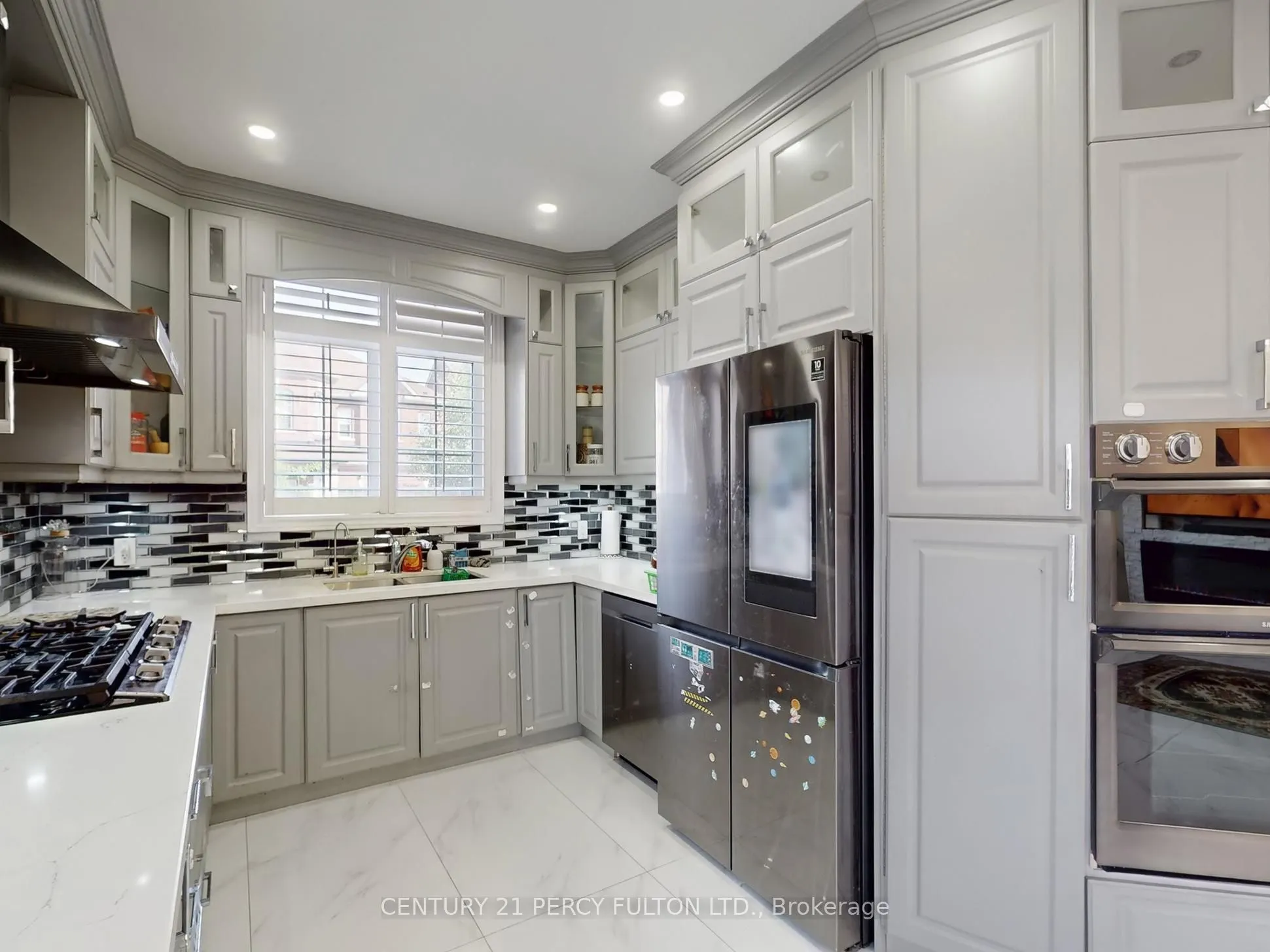 96 Humberstone Crescent