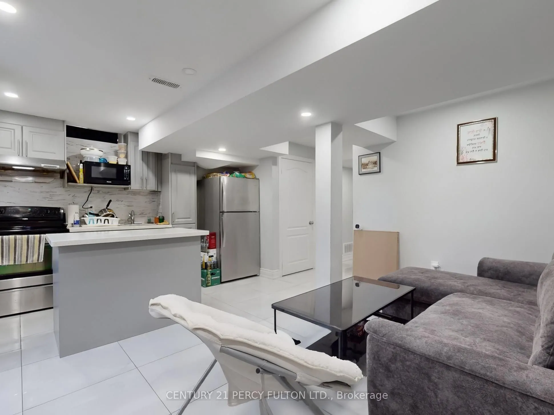 96 Humberstone Crescent