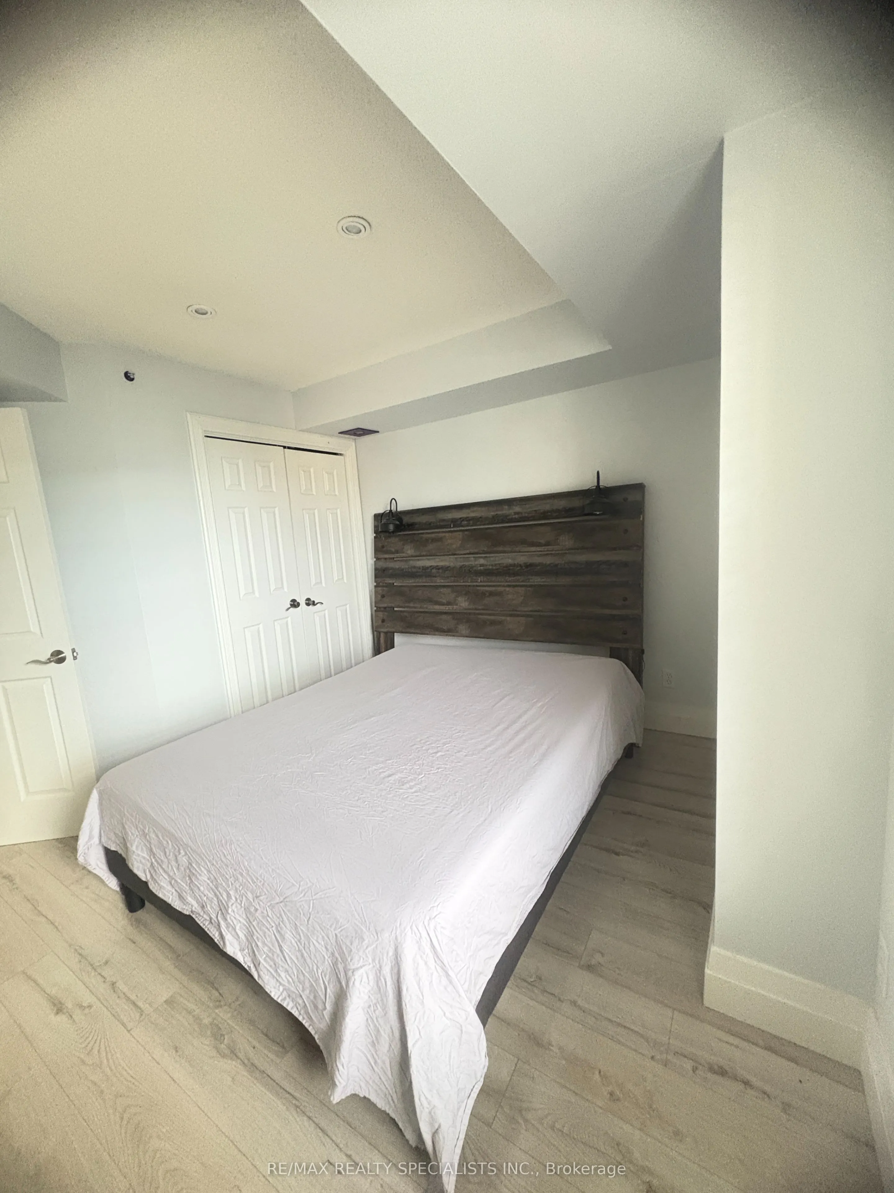 1440 Bishops Gate, #406