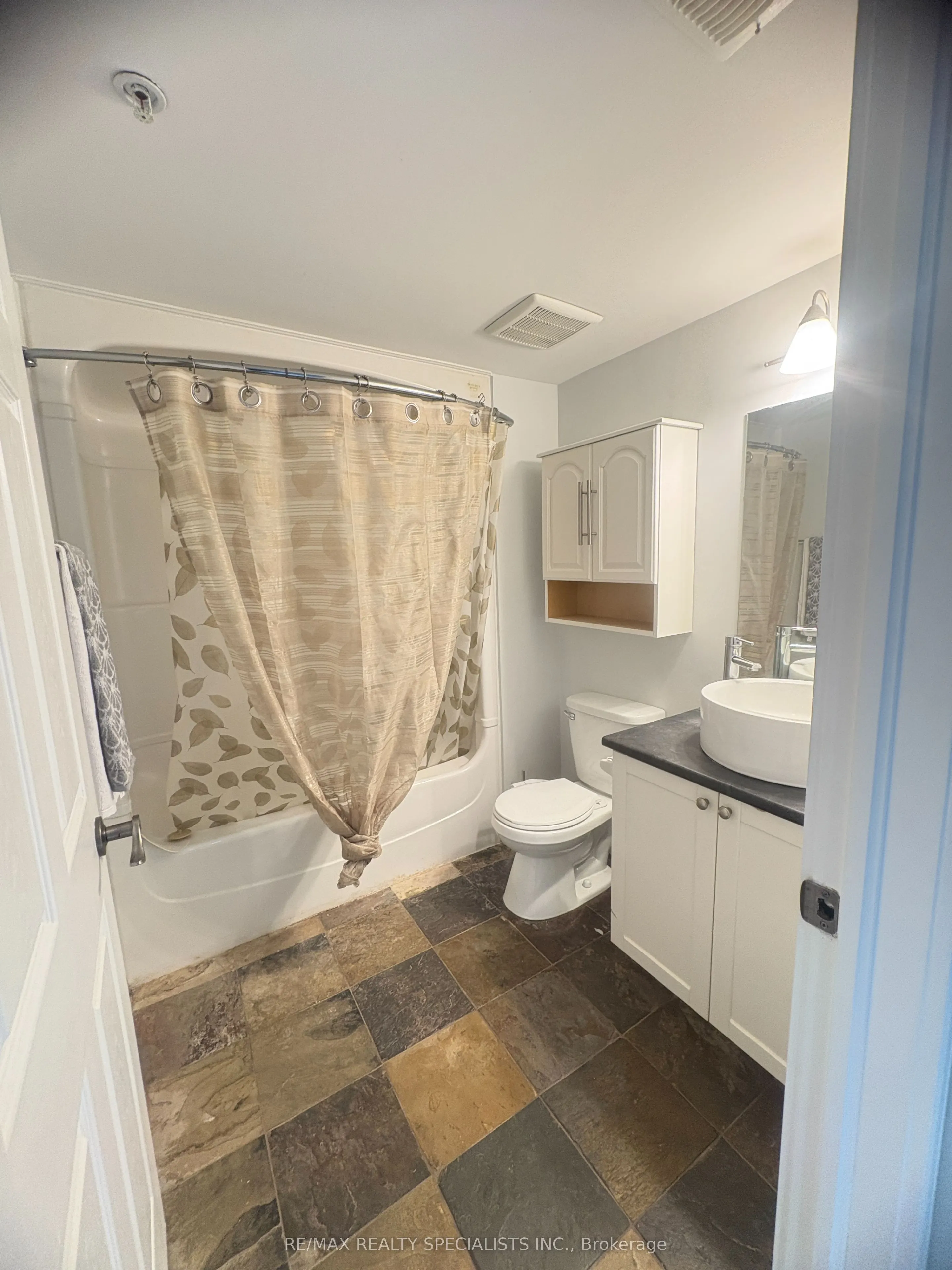 1440 Bishops Gate, #406