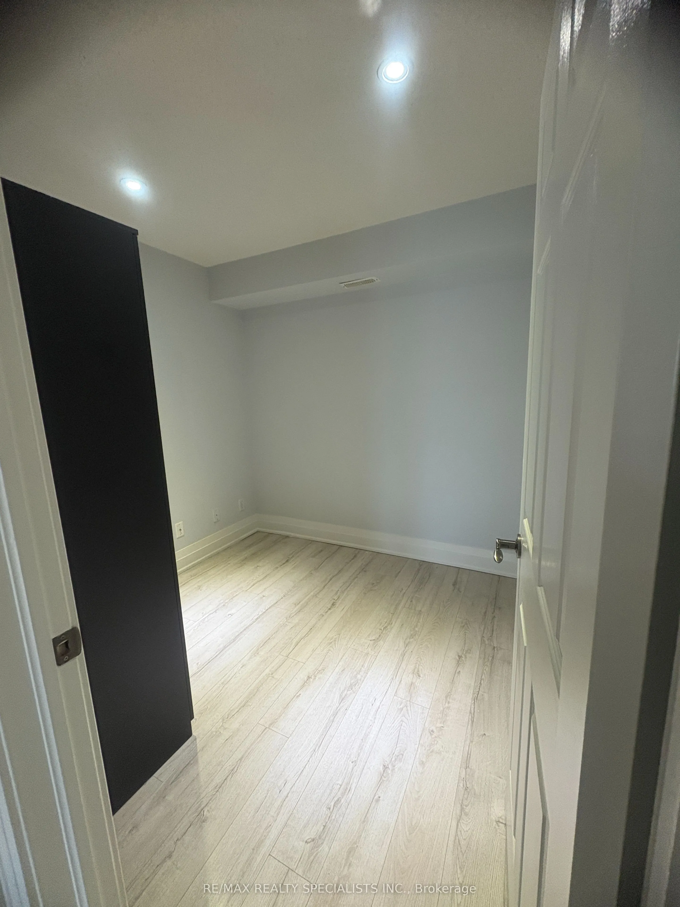 1440 Bishops Gate, #406