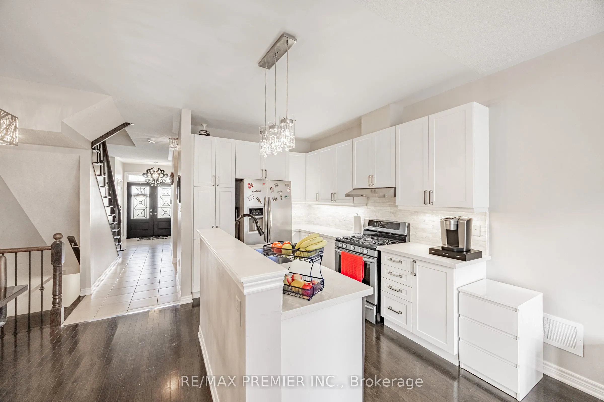 935 Transom Crescent